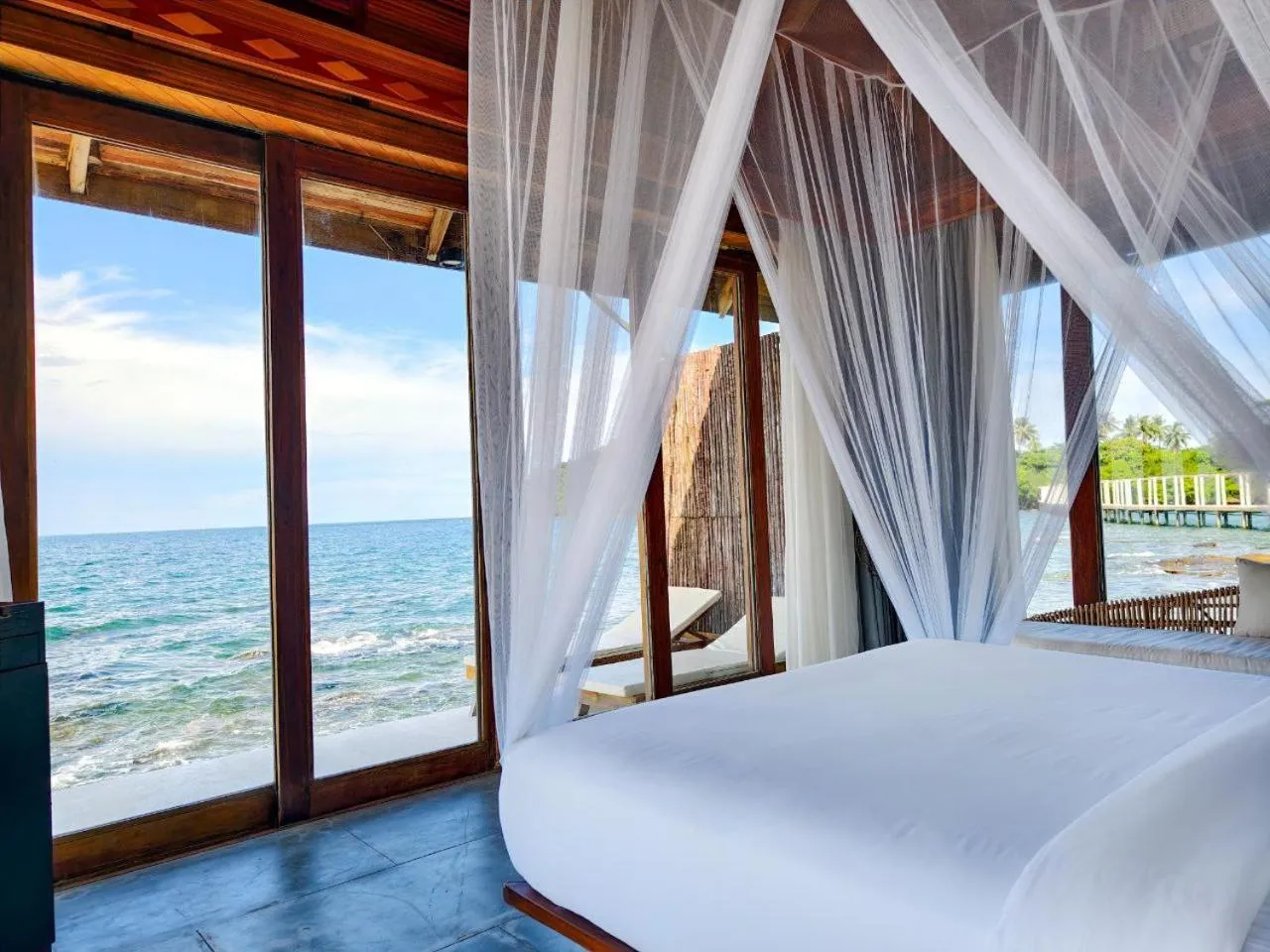 View (from property/room), Bed in Full Moon Island Resort