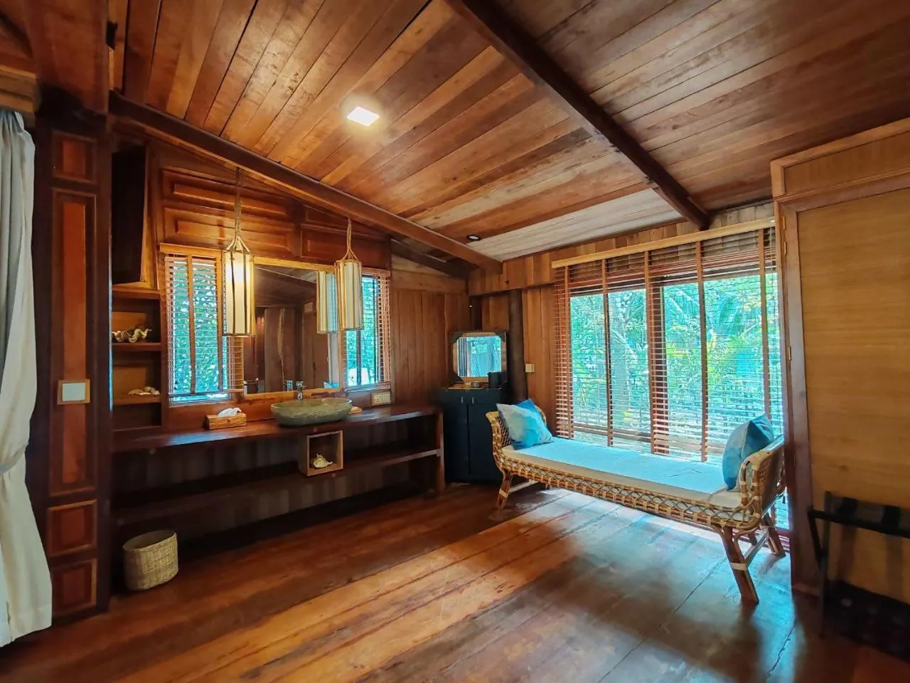 Seating area in Full Moon Island Resort