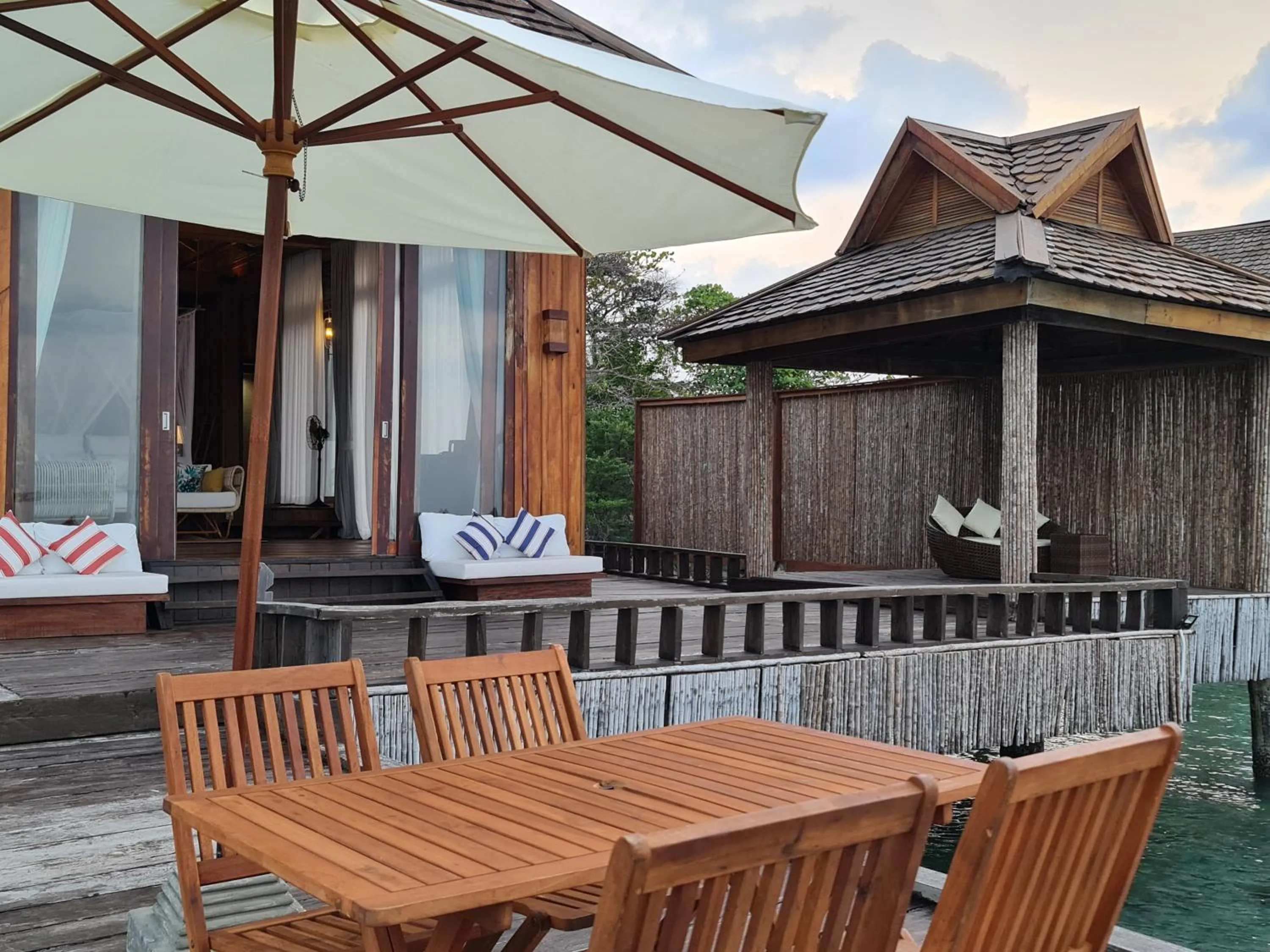 Balcony/Terrace in Full Moon Island Resort
