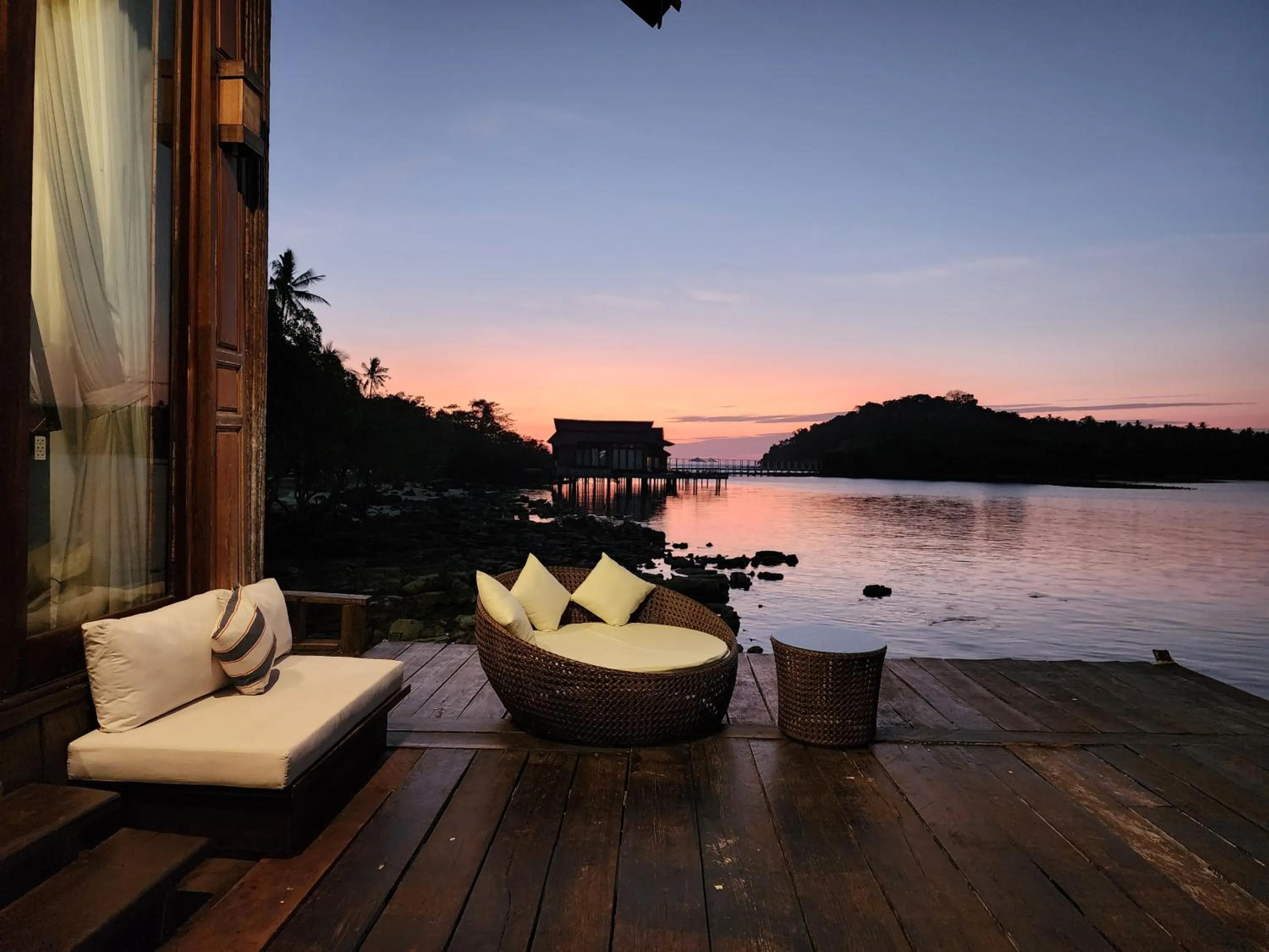 Seating area in Full Moon Island Resort