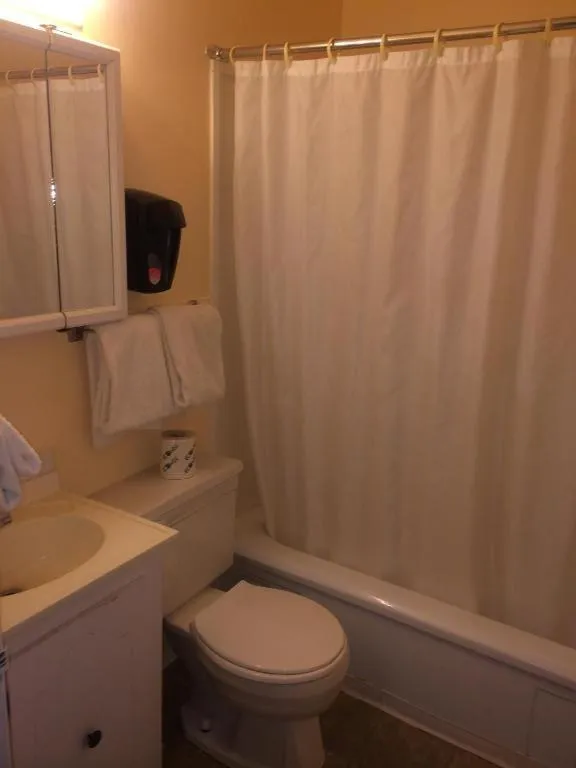 Road Runner Motel Merritt BC