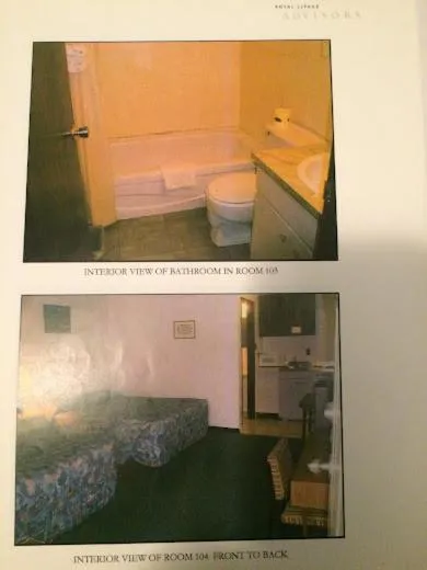 Bathroom in Road Runner Motel Merritt BC