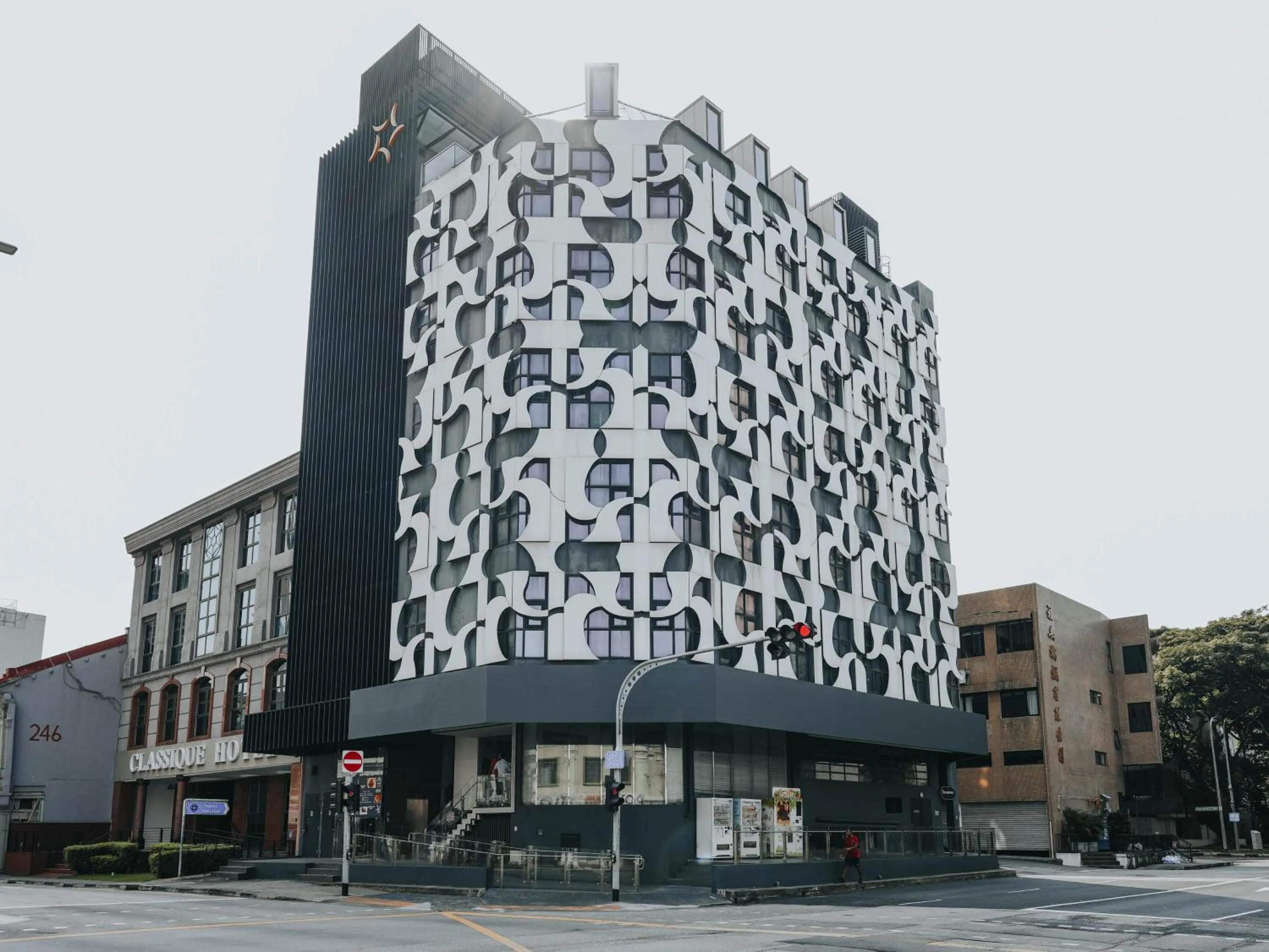 Amrise Hotel Kitchener, Check In 9PM, Check Out 8AM