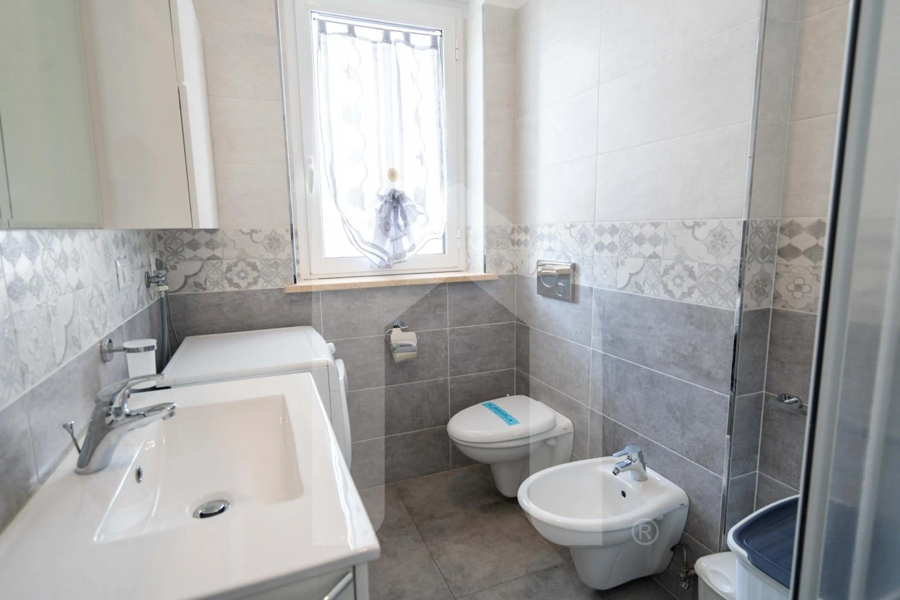 Shower in Homiday - Residence Mykonos