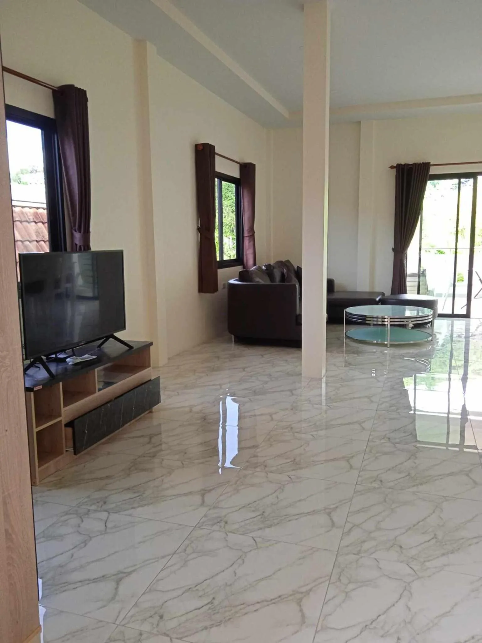 TV and multimedia in M&N Guesthouse Kata