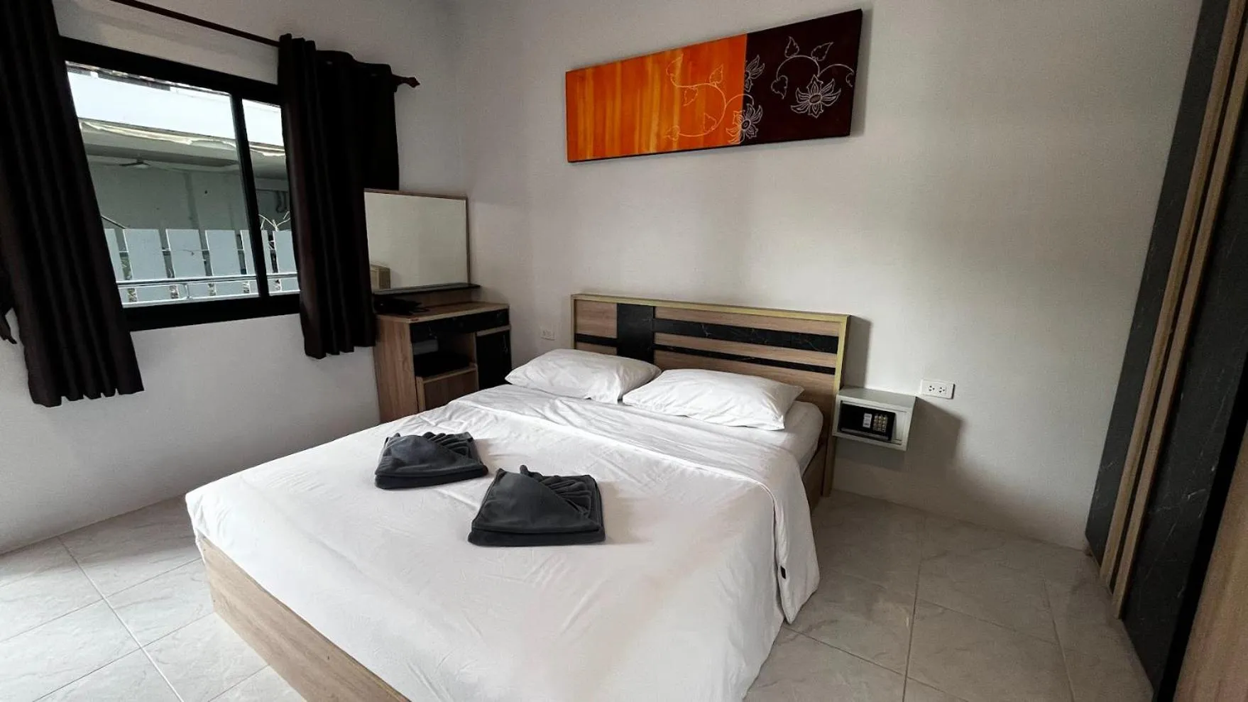 Photo of the whole room, Bed in M&N Guesthouse Kata