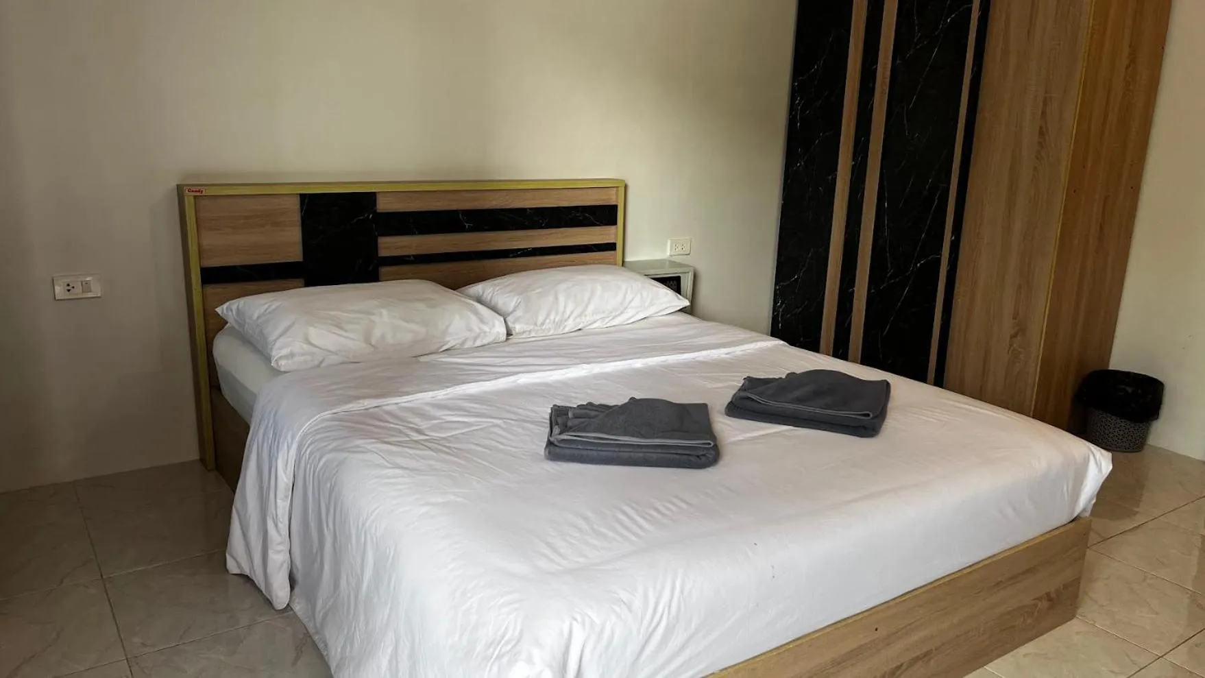 Photo of the whole room, Bed in M&N Guesthouse Kata