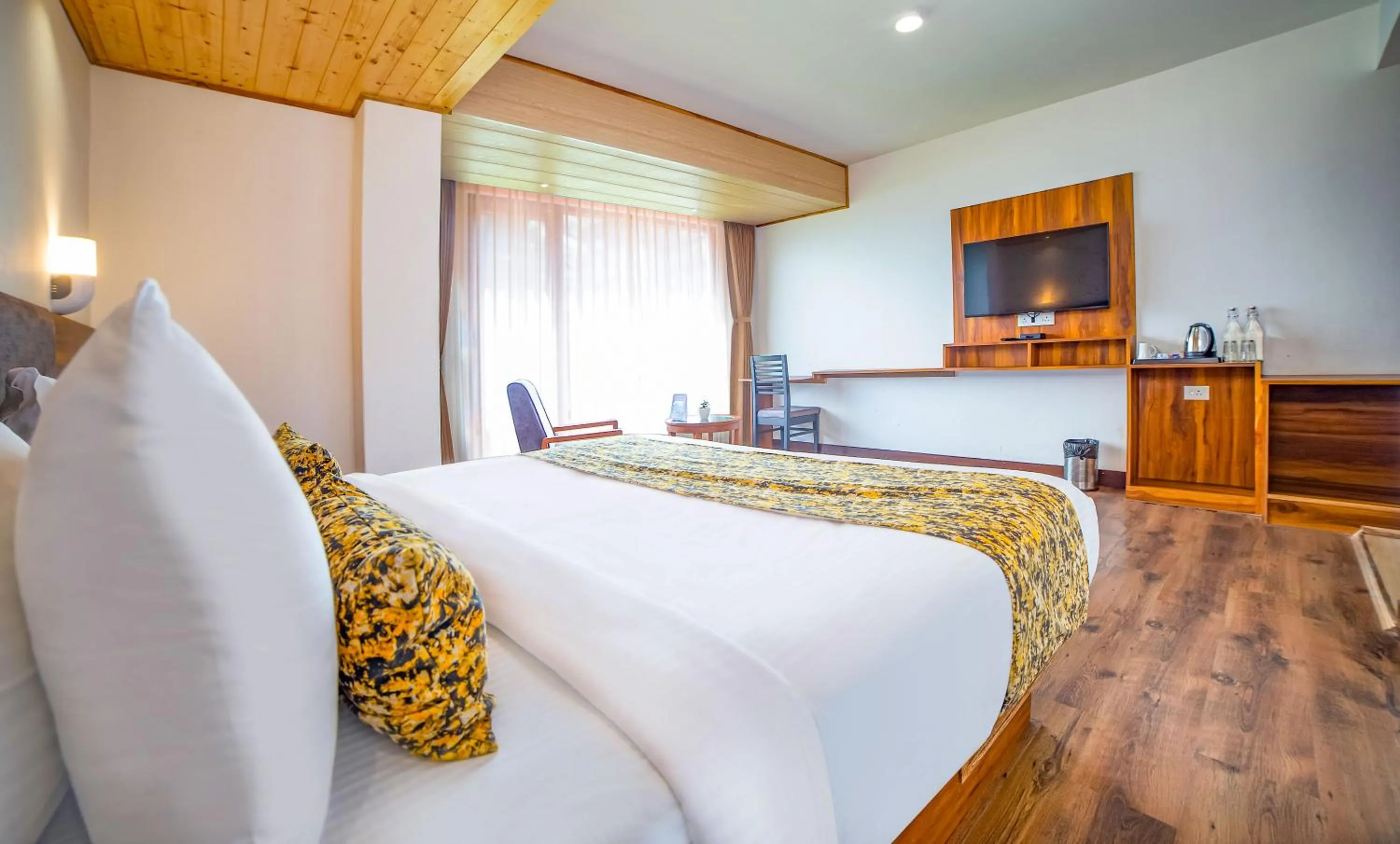 Bedroom, Bed in Sumitel Pelling