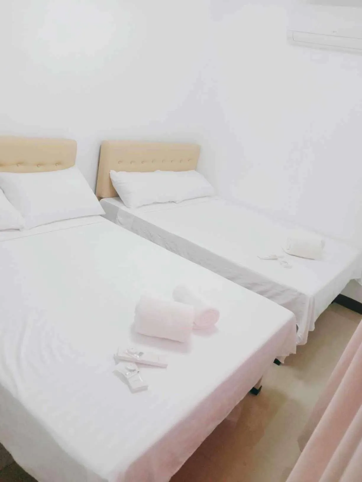 air conditioner, Bed in JP Suites & Residences