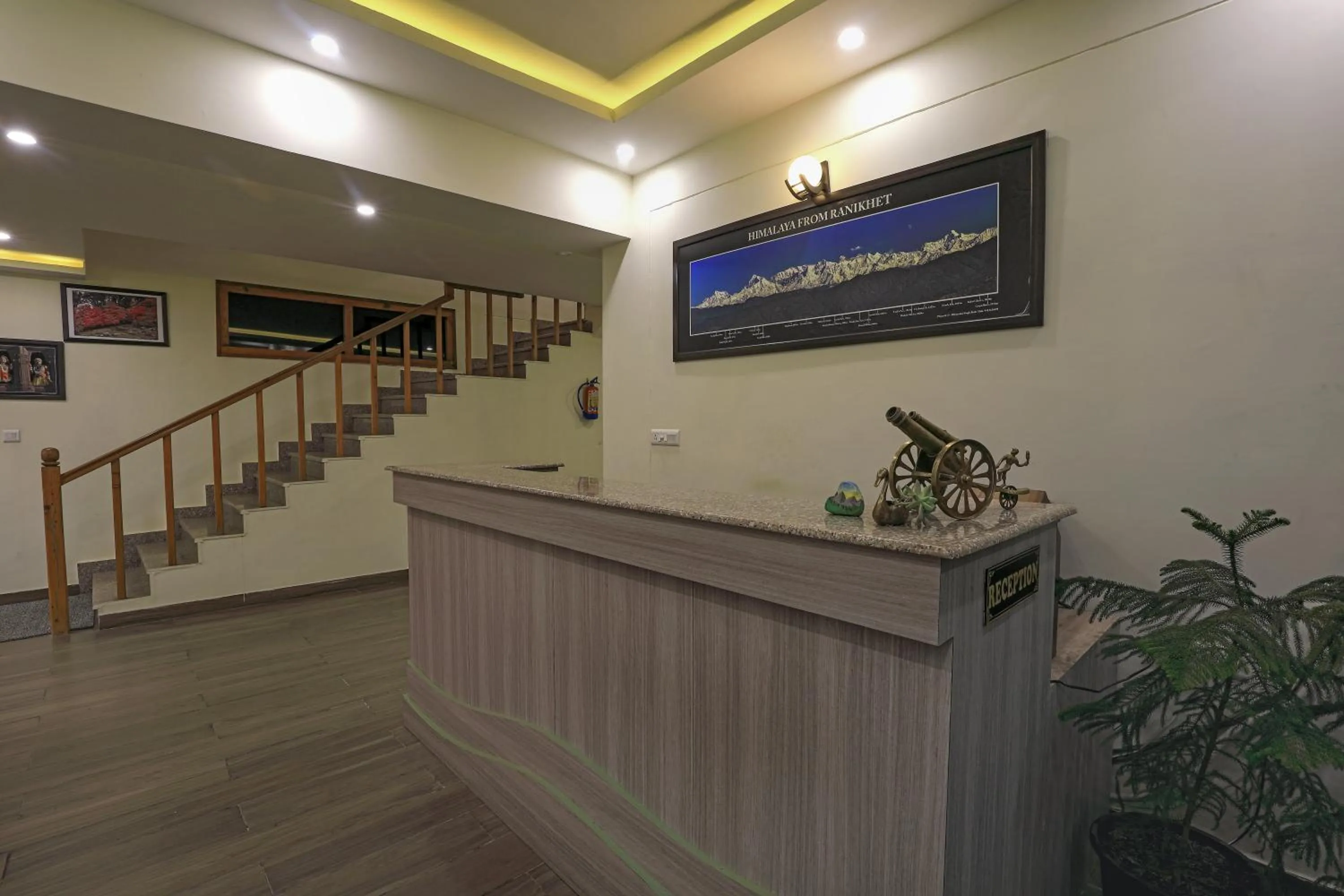 Hotel Colonels Paradise