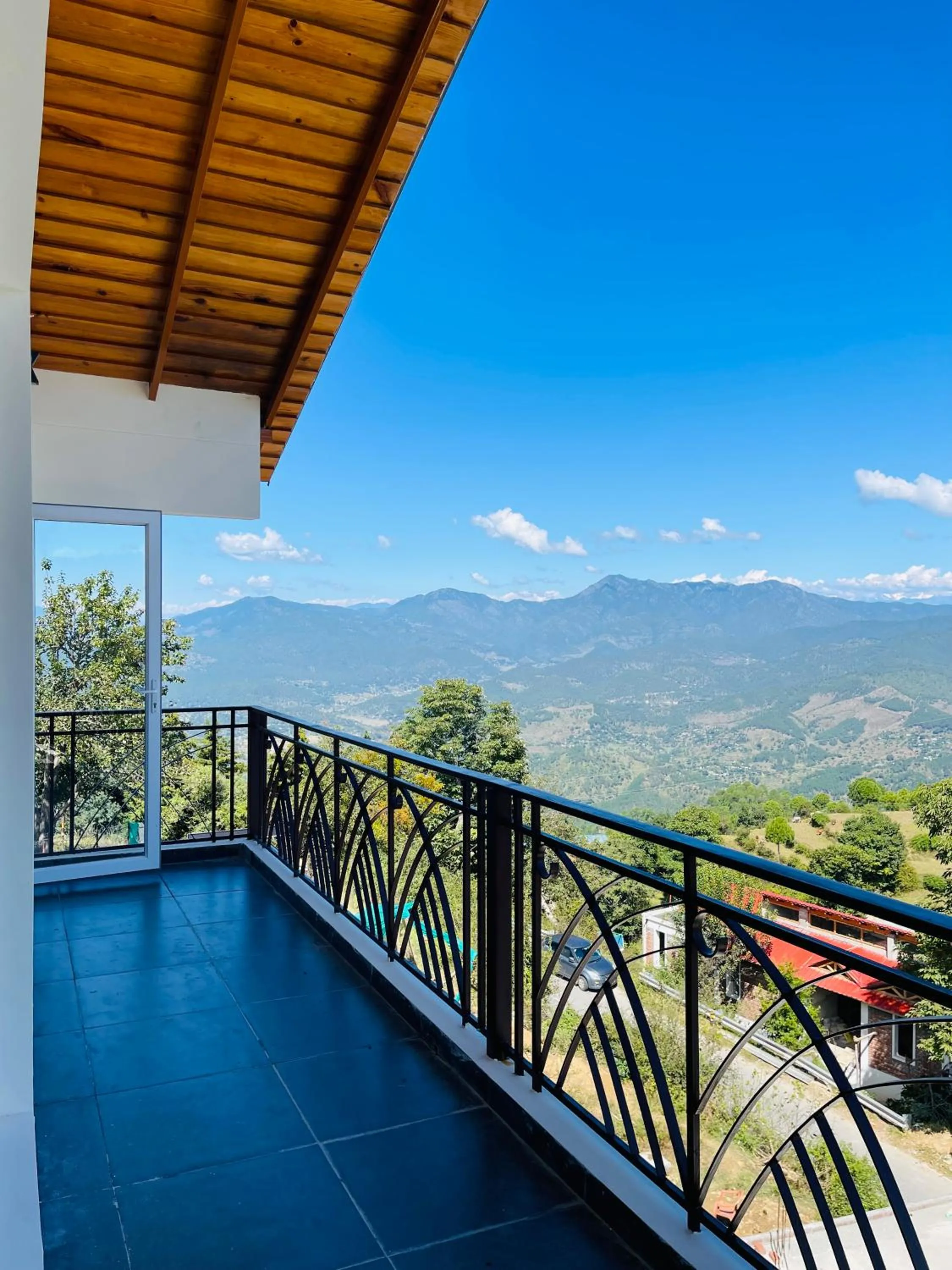 Hotel Colonels Paradise