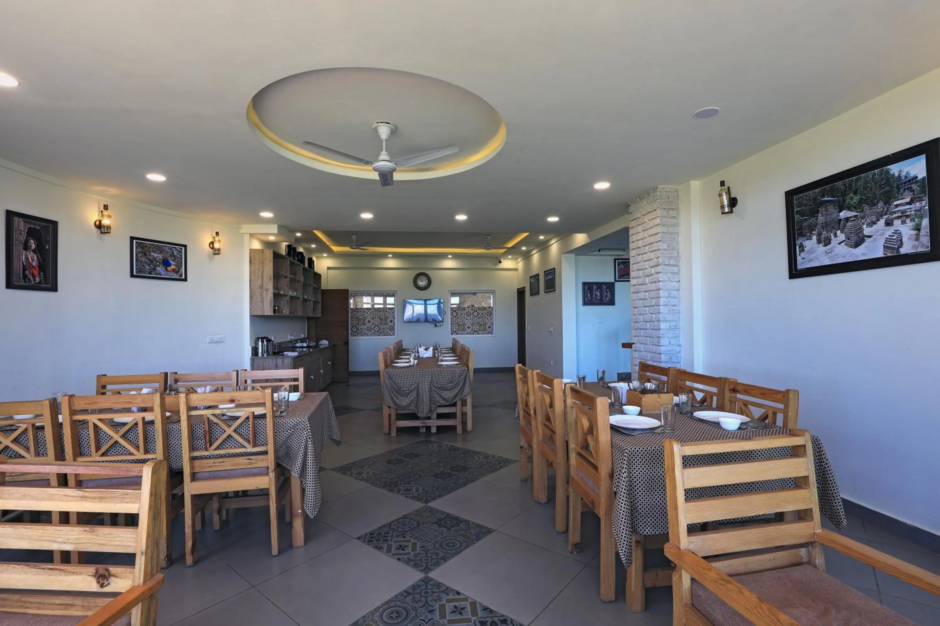 Hotel Colonels Paradise