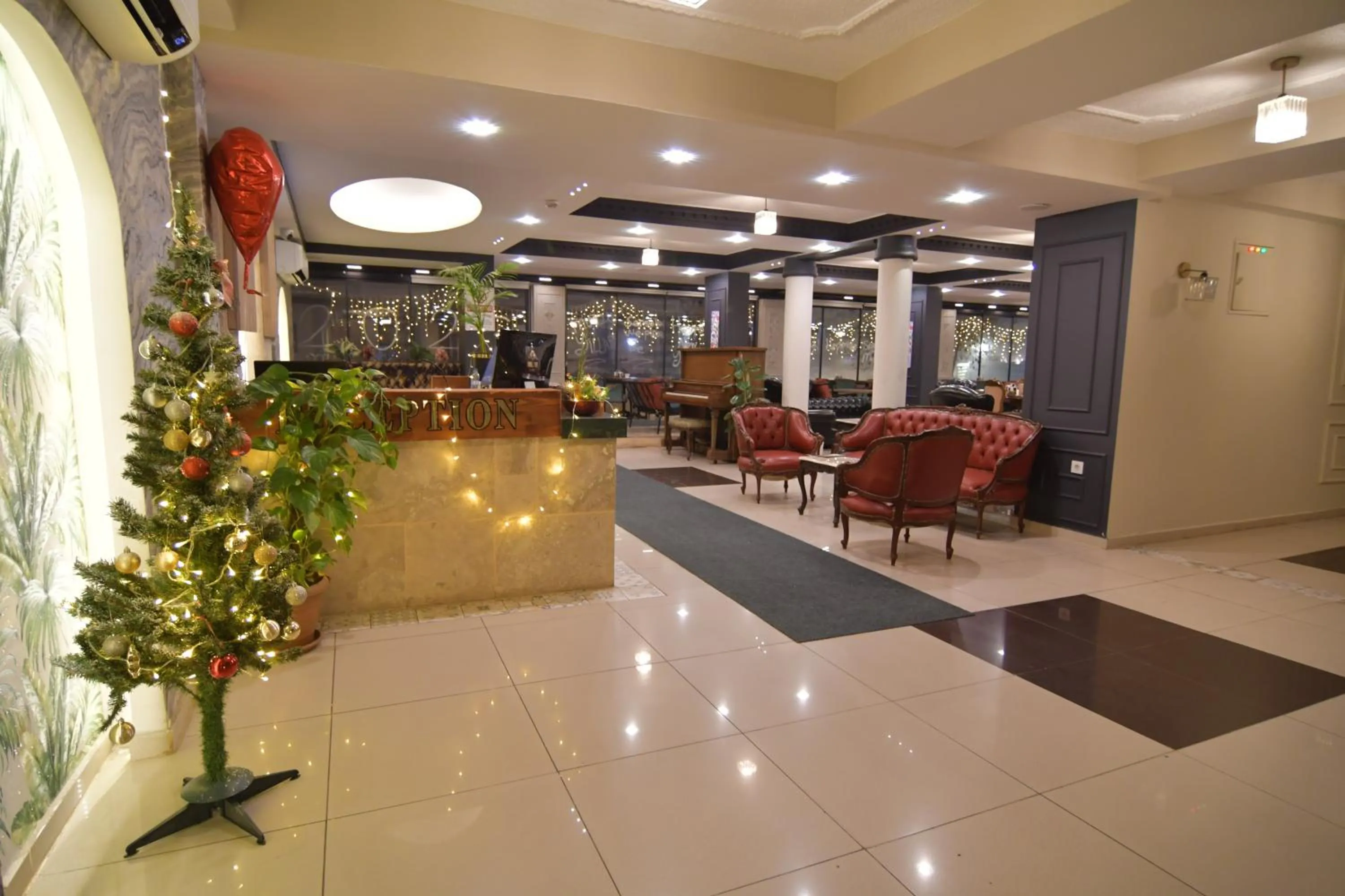 Lobby or reception in SUR PALACE OTEL