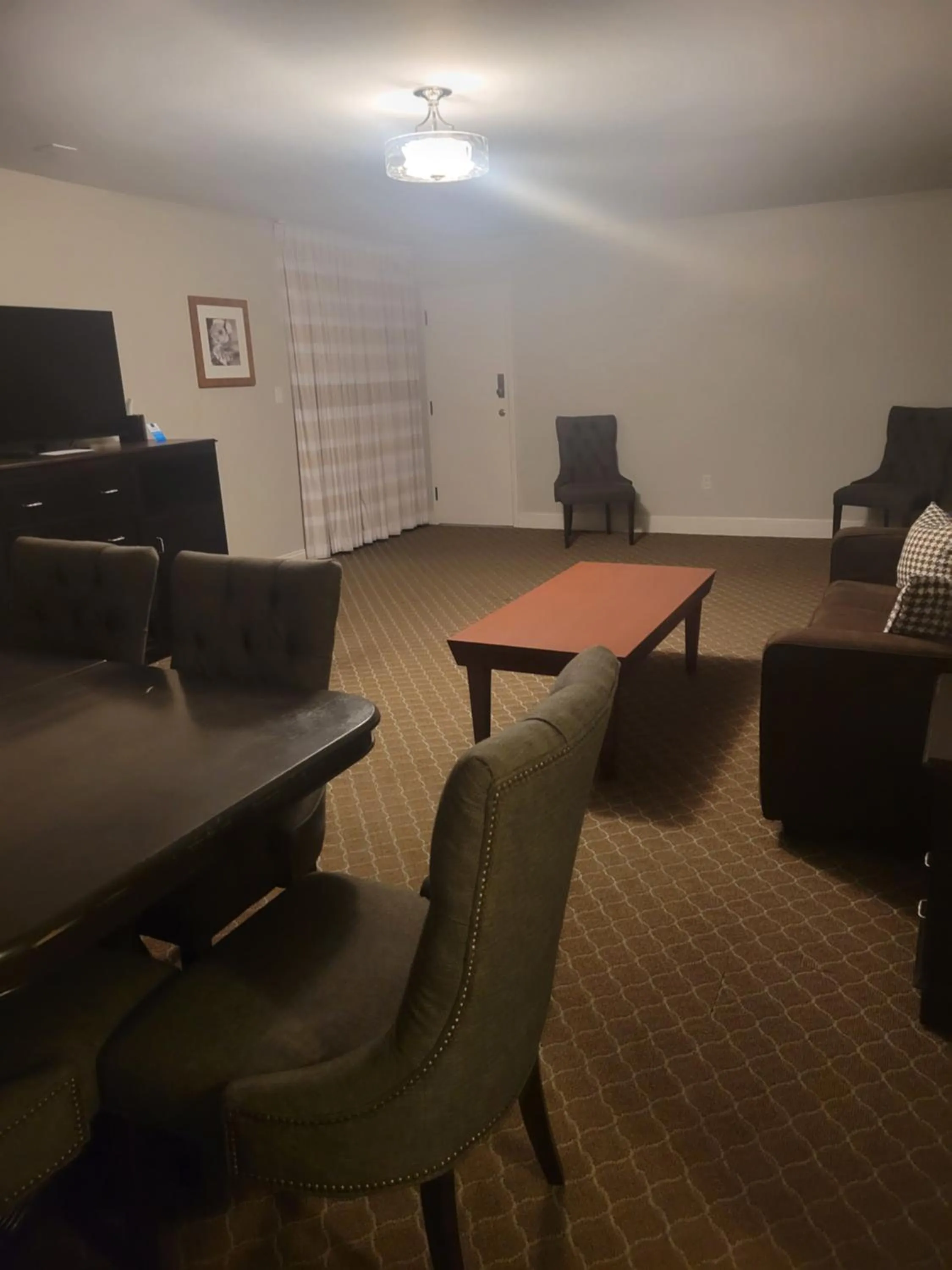 TV and multimedia in Natural Bridge Hotel, Trademark Collection by Wyndham