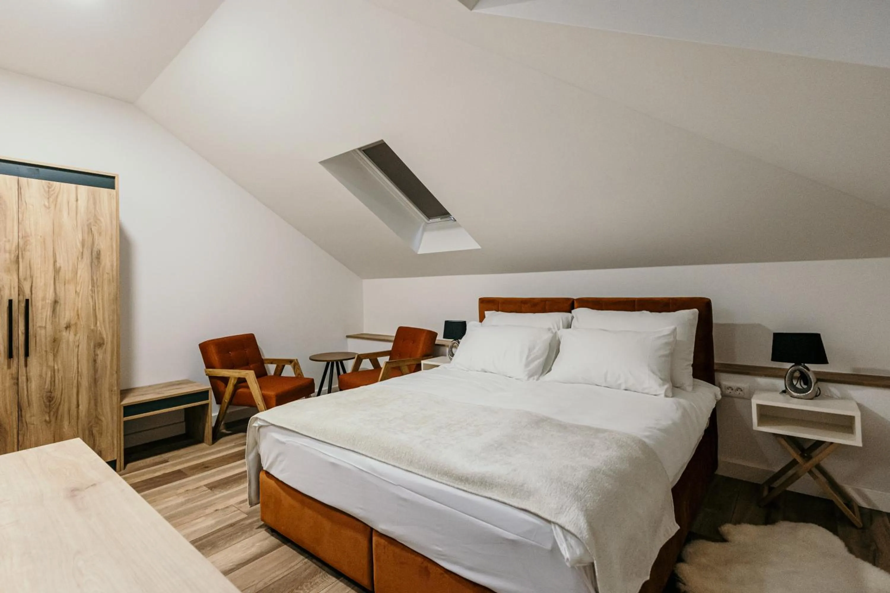 Bed in Pansion "Fawlty Towers" Sarajevo