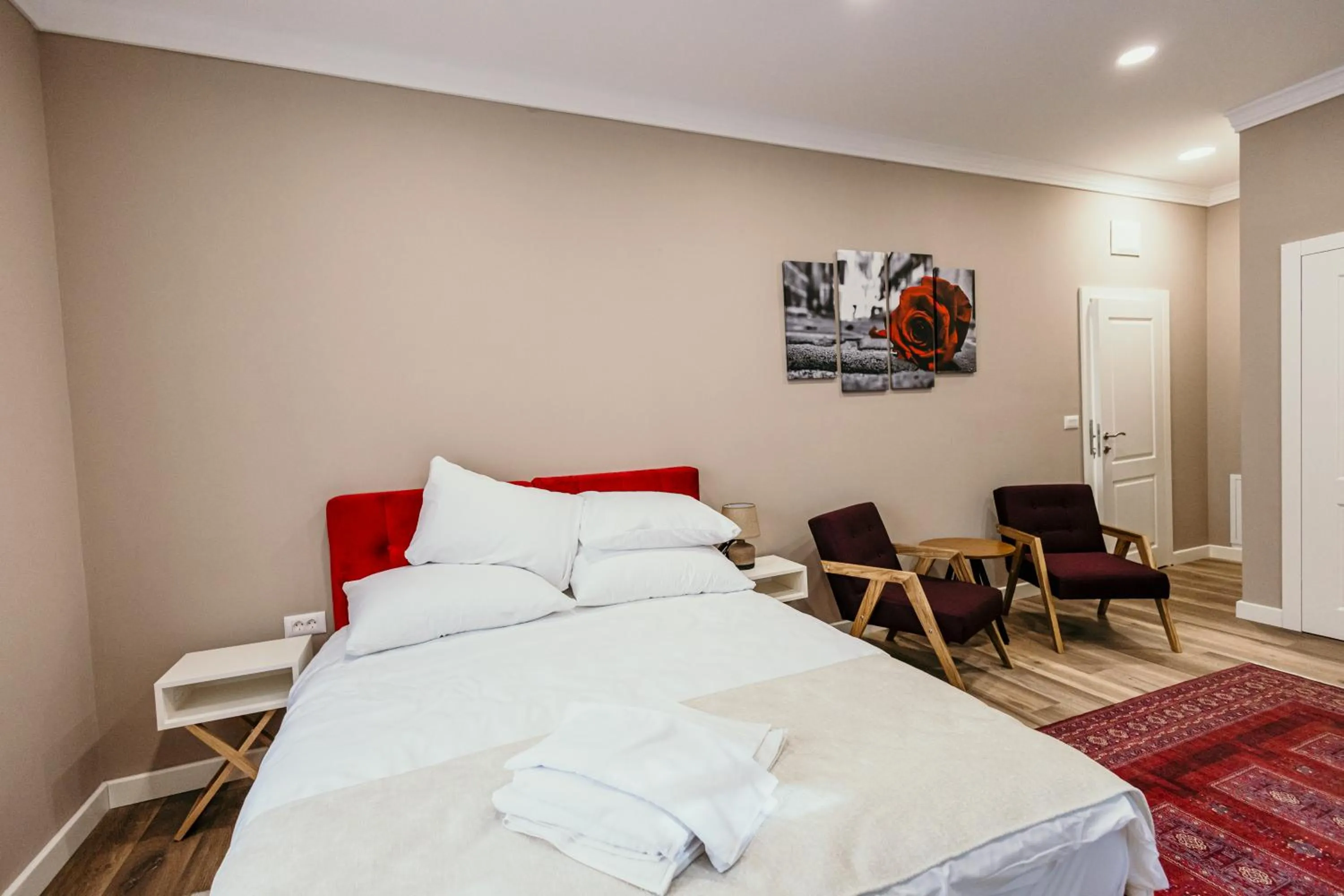 Bed in Pansion "Fawlty Towers" Sarajevo