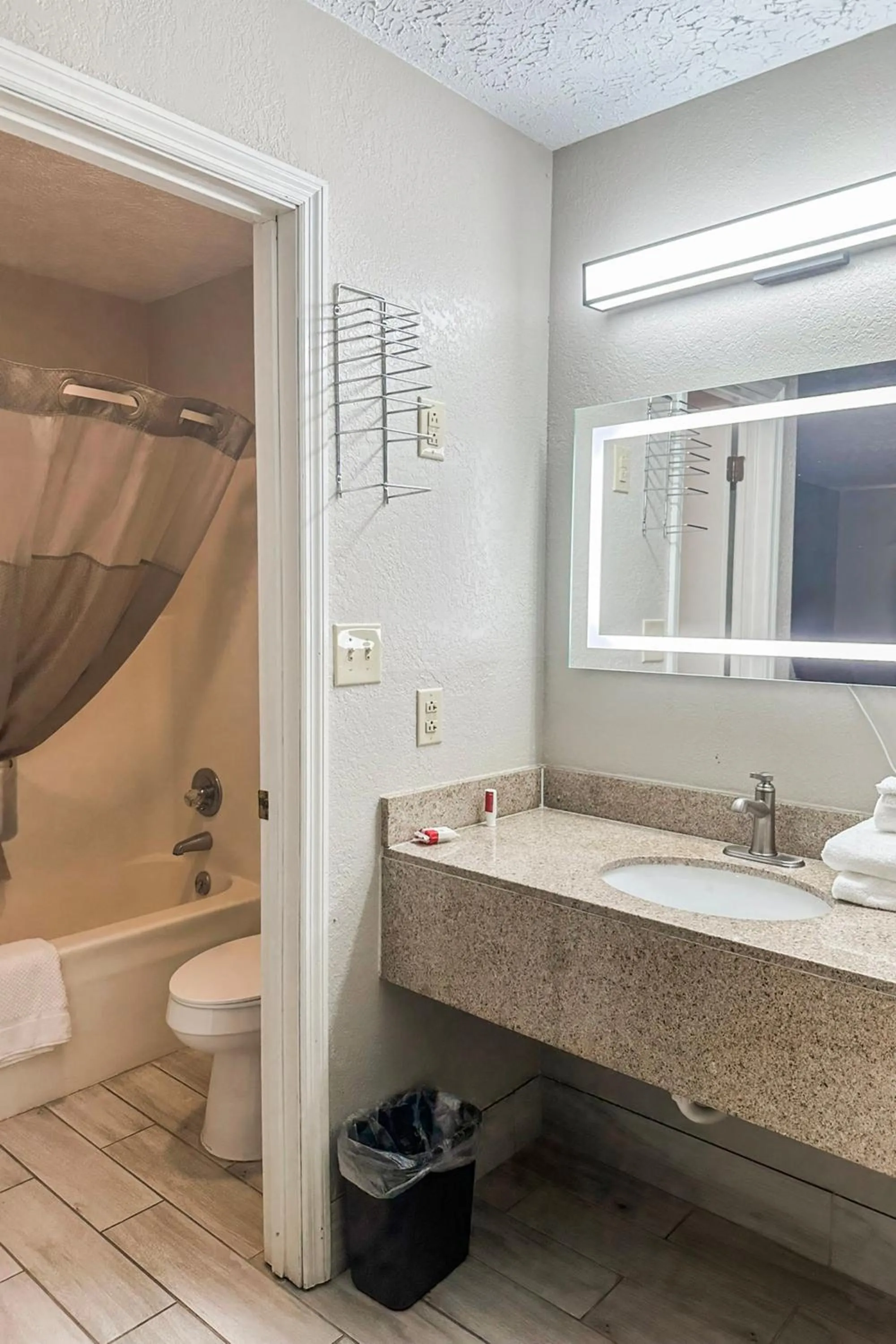 Bathroom in Regal Inn Guntersville By OYO Hwy 431