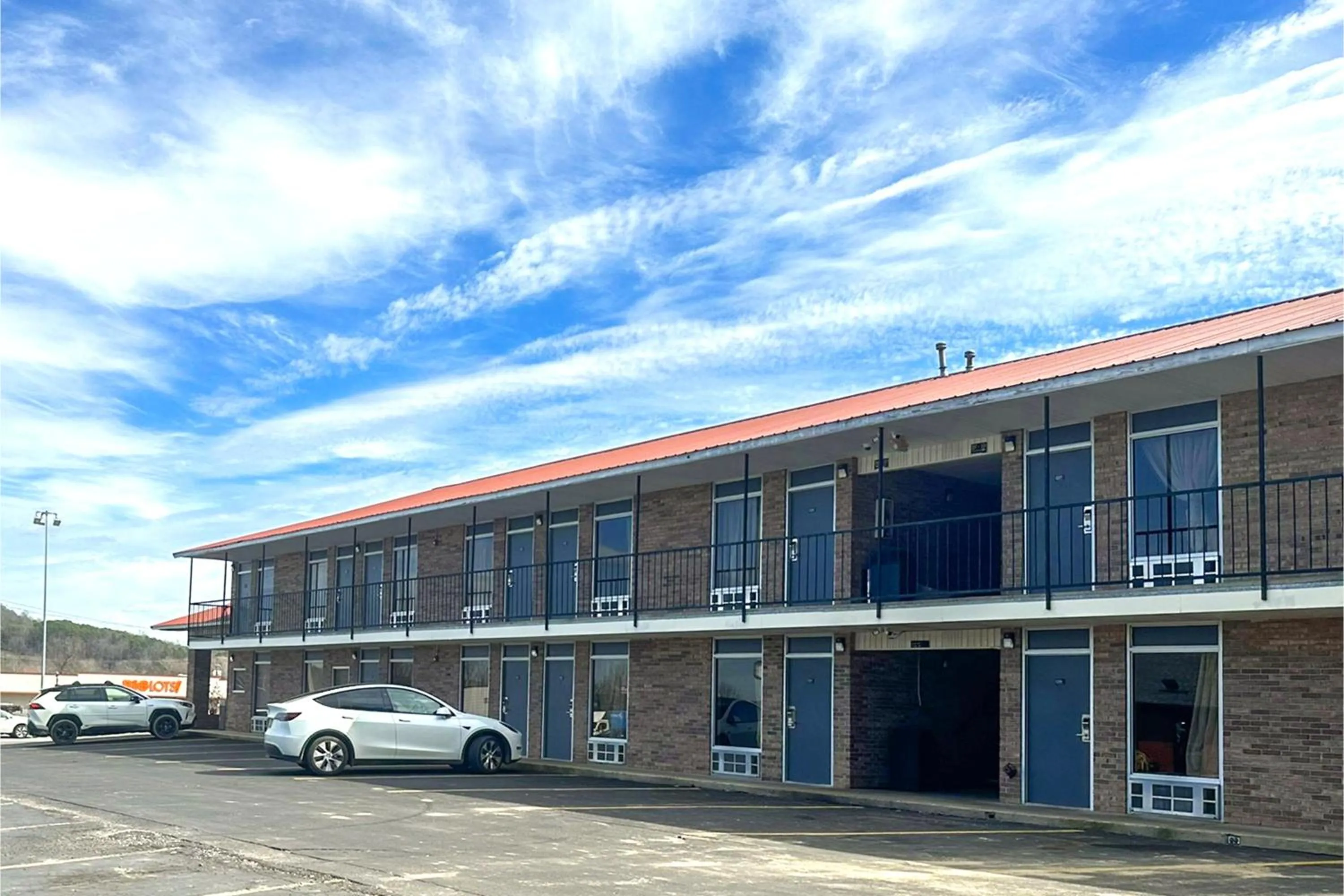 Property building in Regal Inn Guntersville By OYO Hwy 431