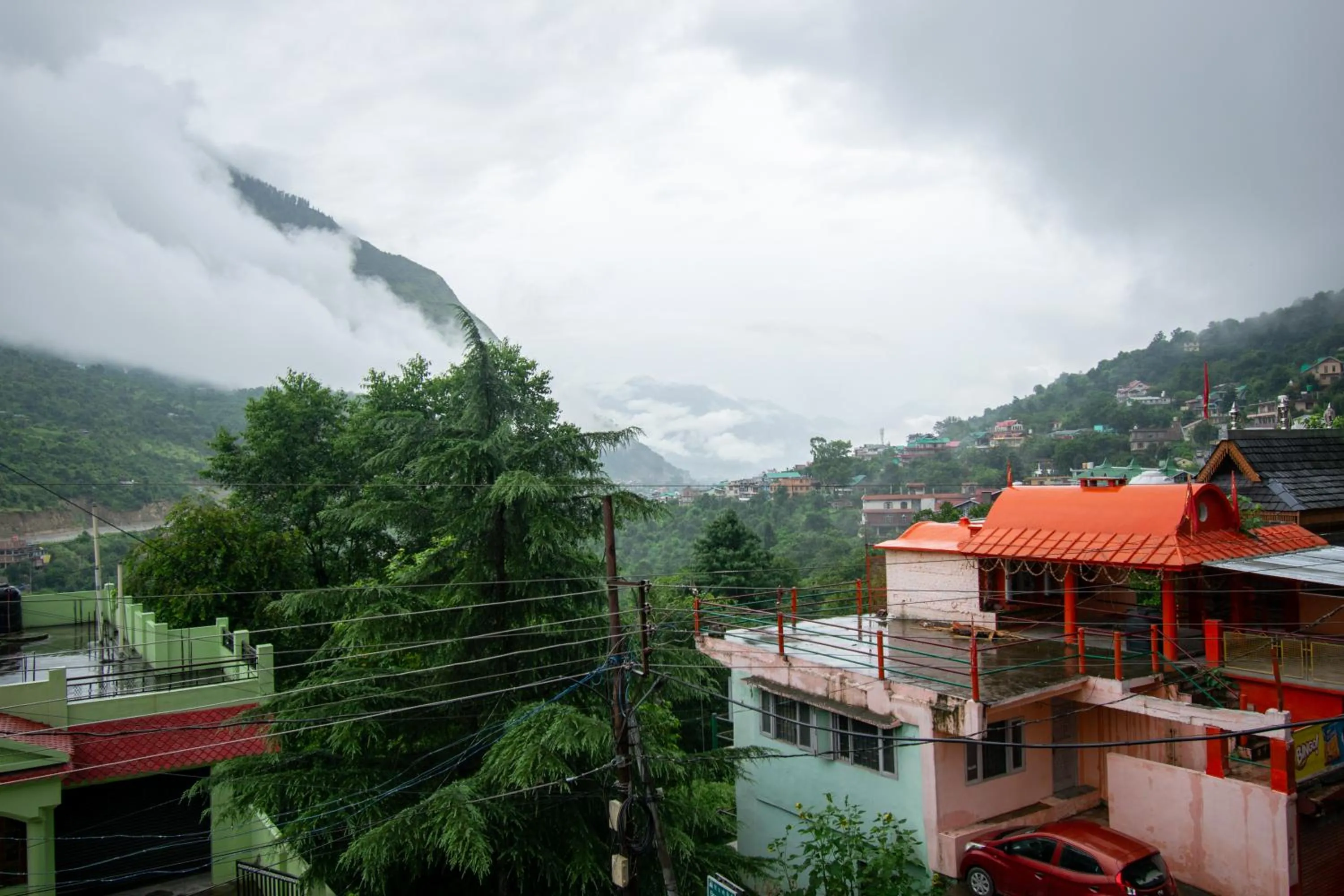 Mountain view in Octave Himalayan Hamlet