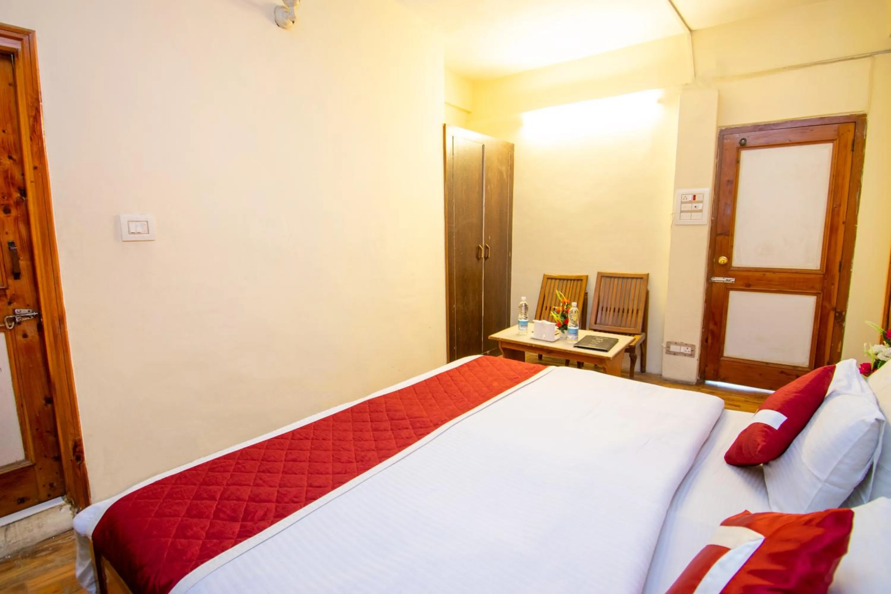 Bedroom, Bed in Octave Himalayan Hamlet