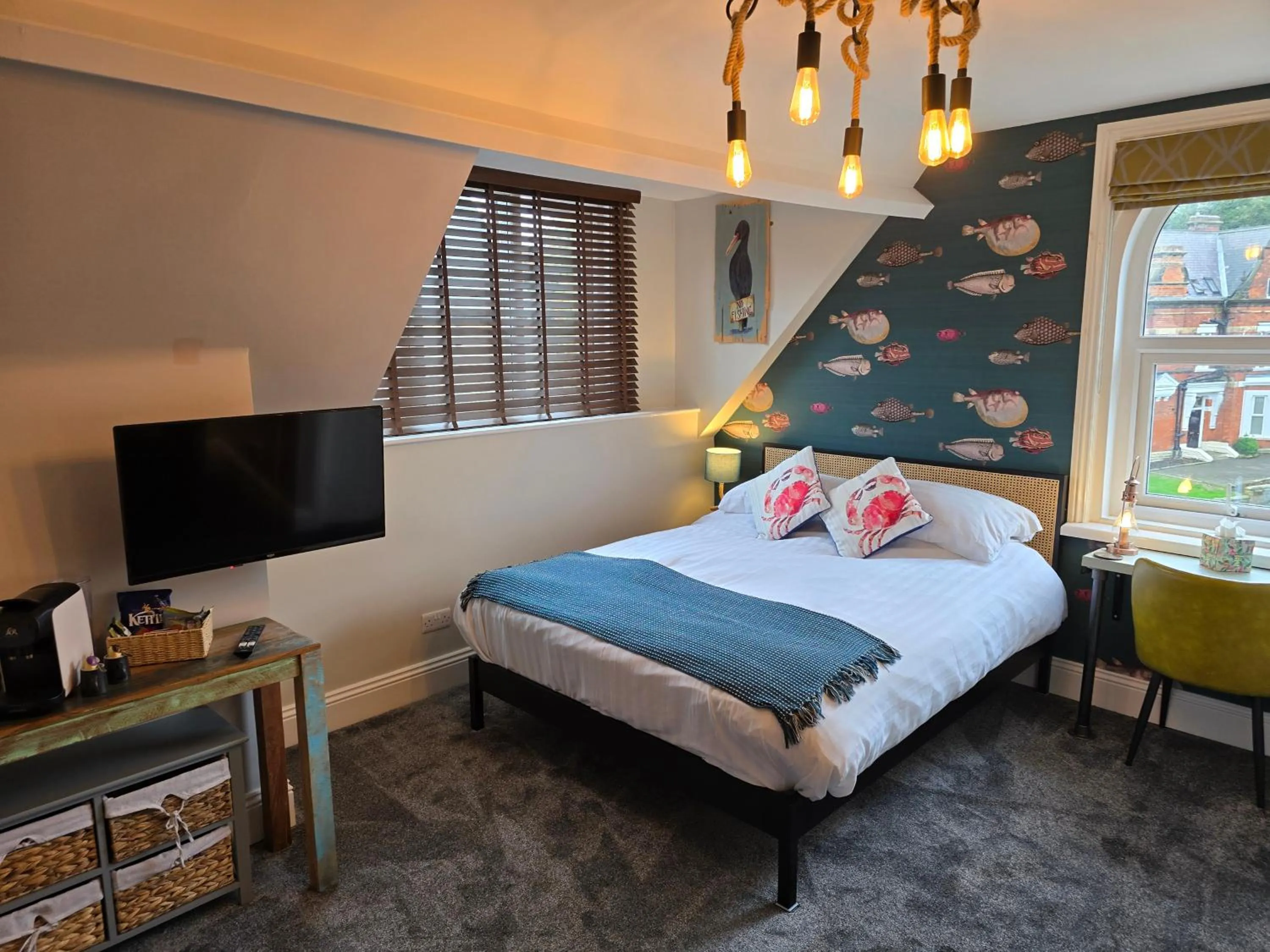 Photo of the whole room, Bed in Ashburton House - B&B