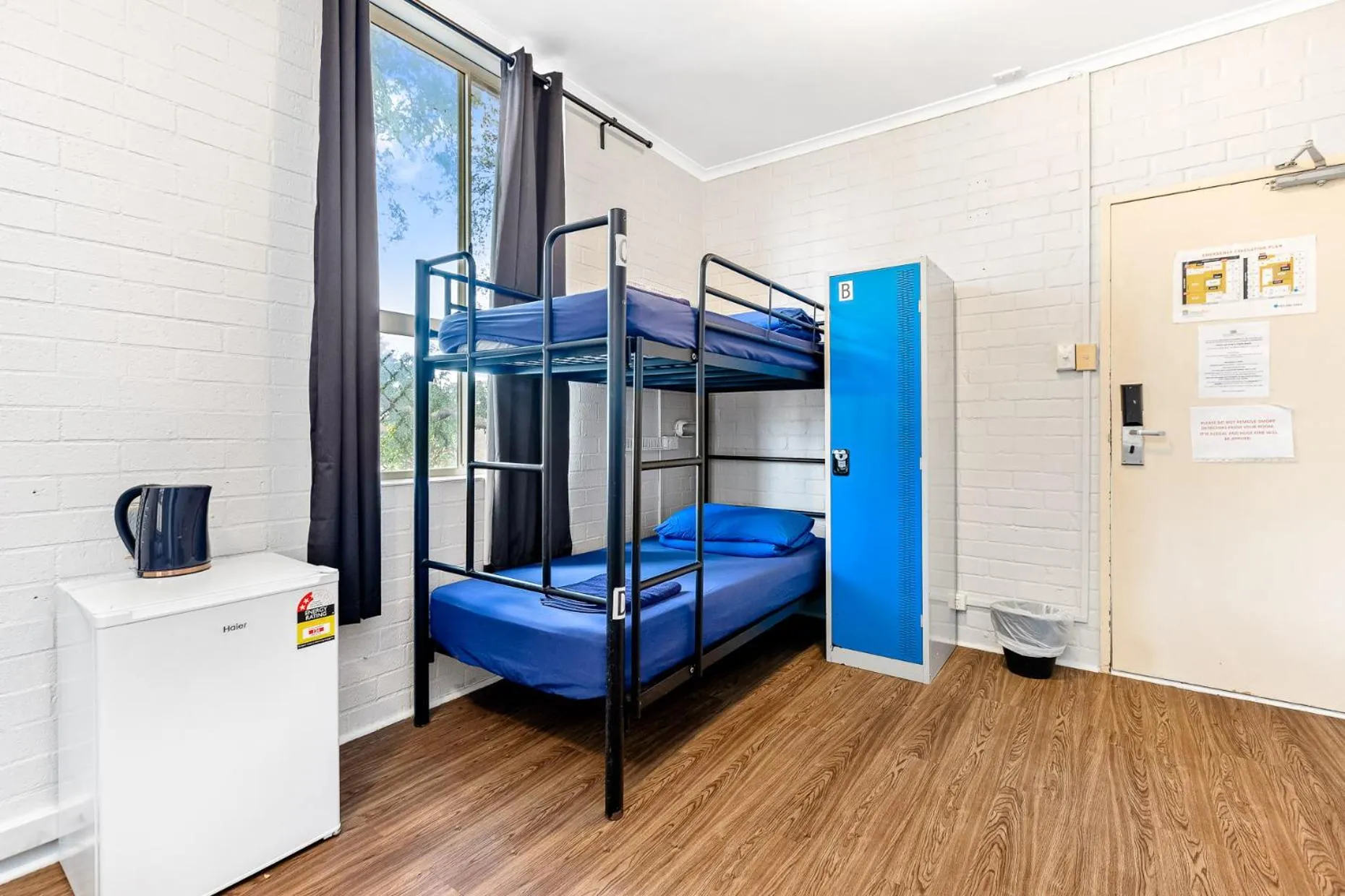 bunk bed, Bed in Newtown Backpackers