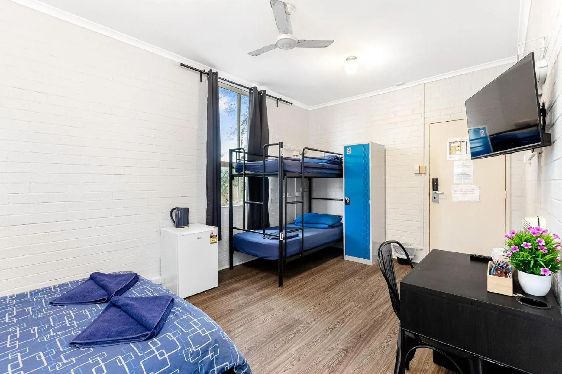 Bedroom, Bed in Newtown Backpackers