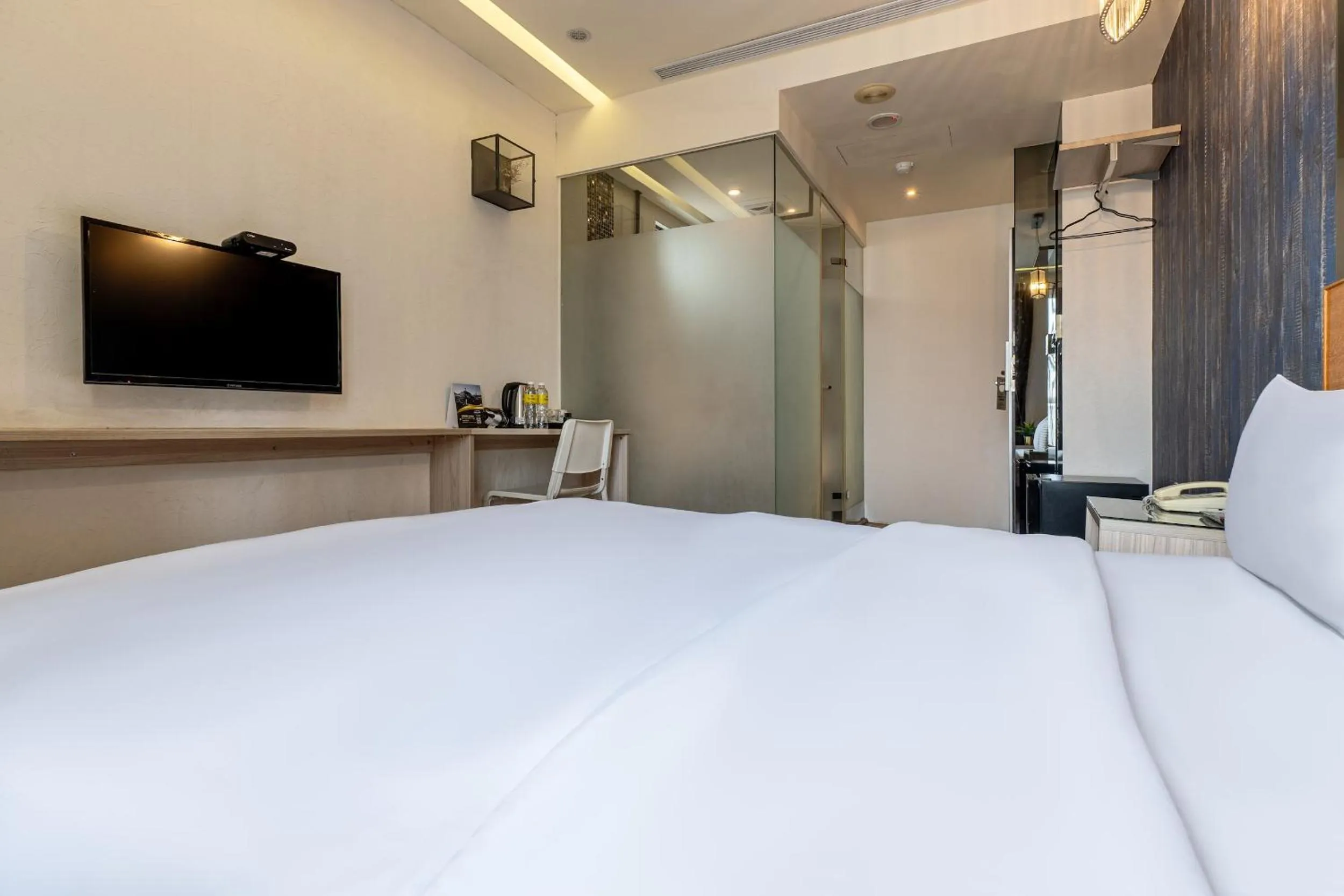 TV and multimedia, Bed in CHECK inn Express Taichung FuXing Hall 2