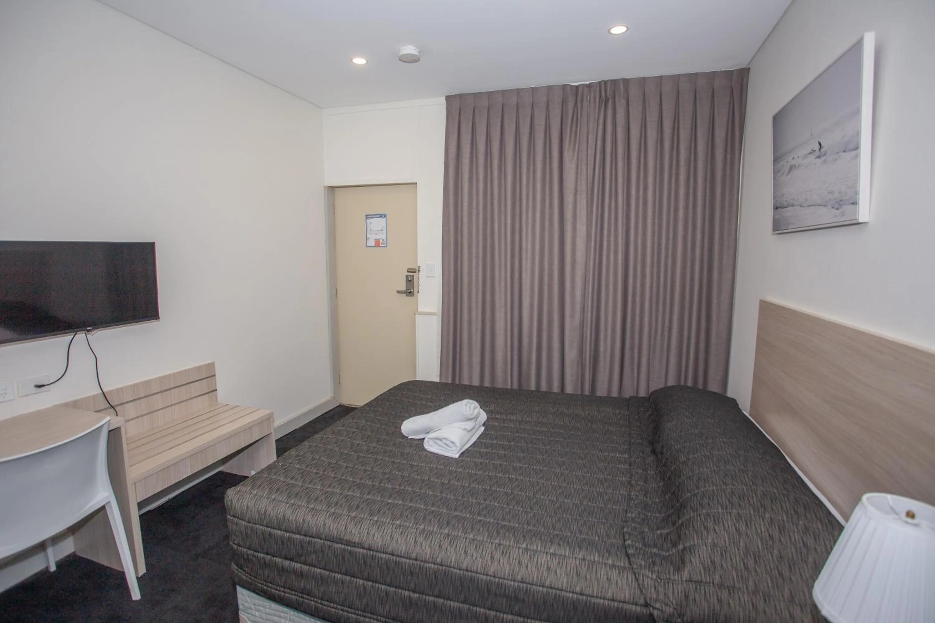 Bed in Westside Motor Inn