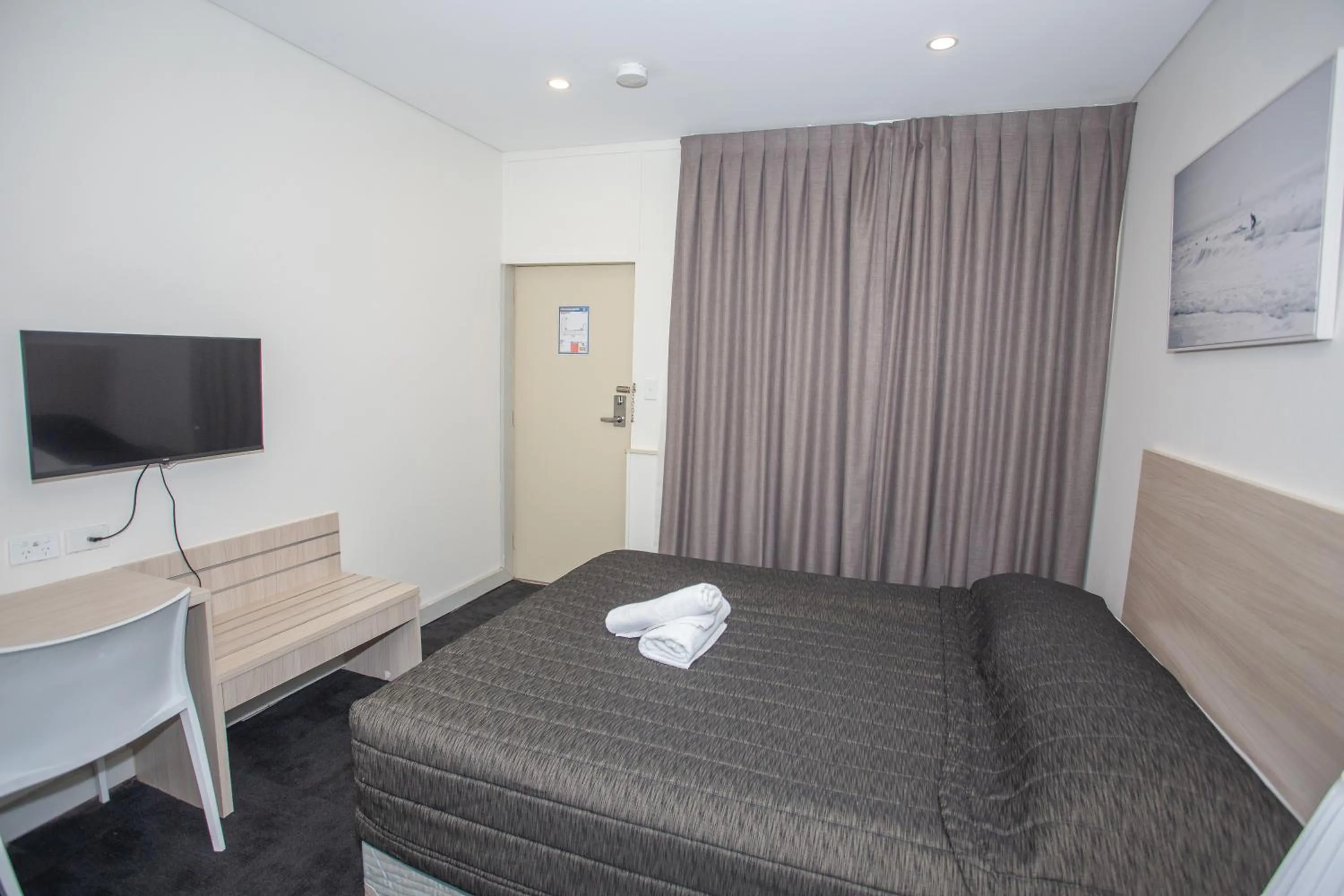 Bed in Westside Motor Inn