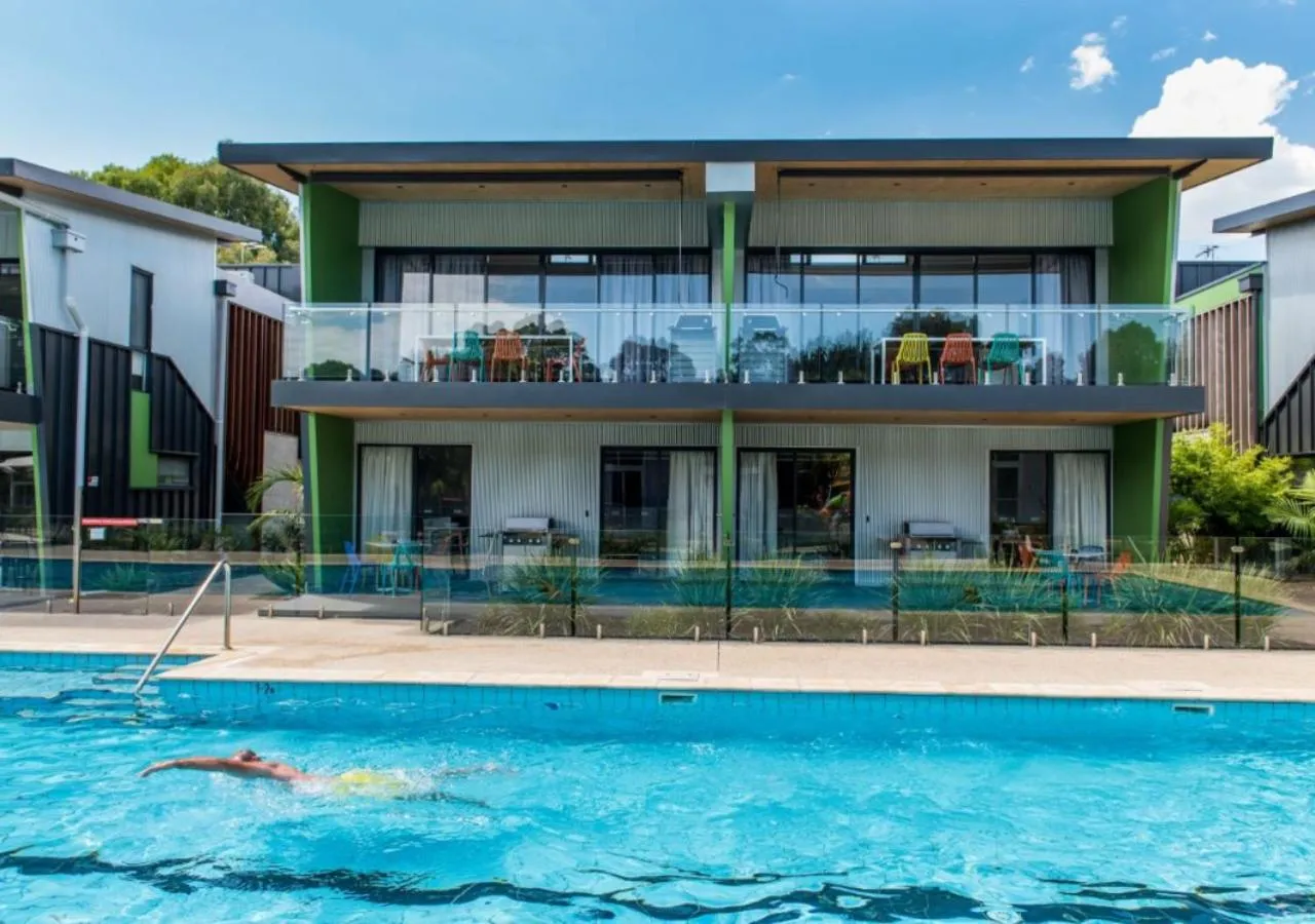 Property building in Marion Holiday Park