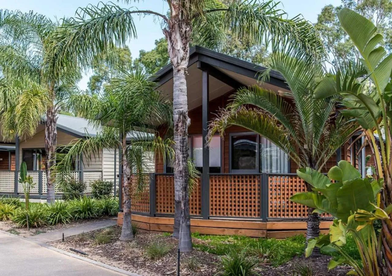 Property building in Marion Holiday Park