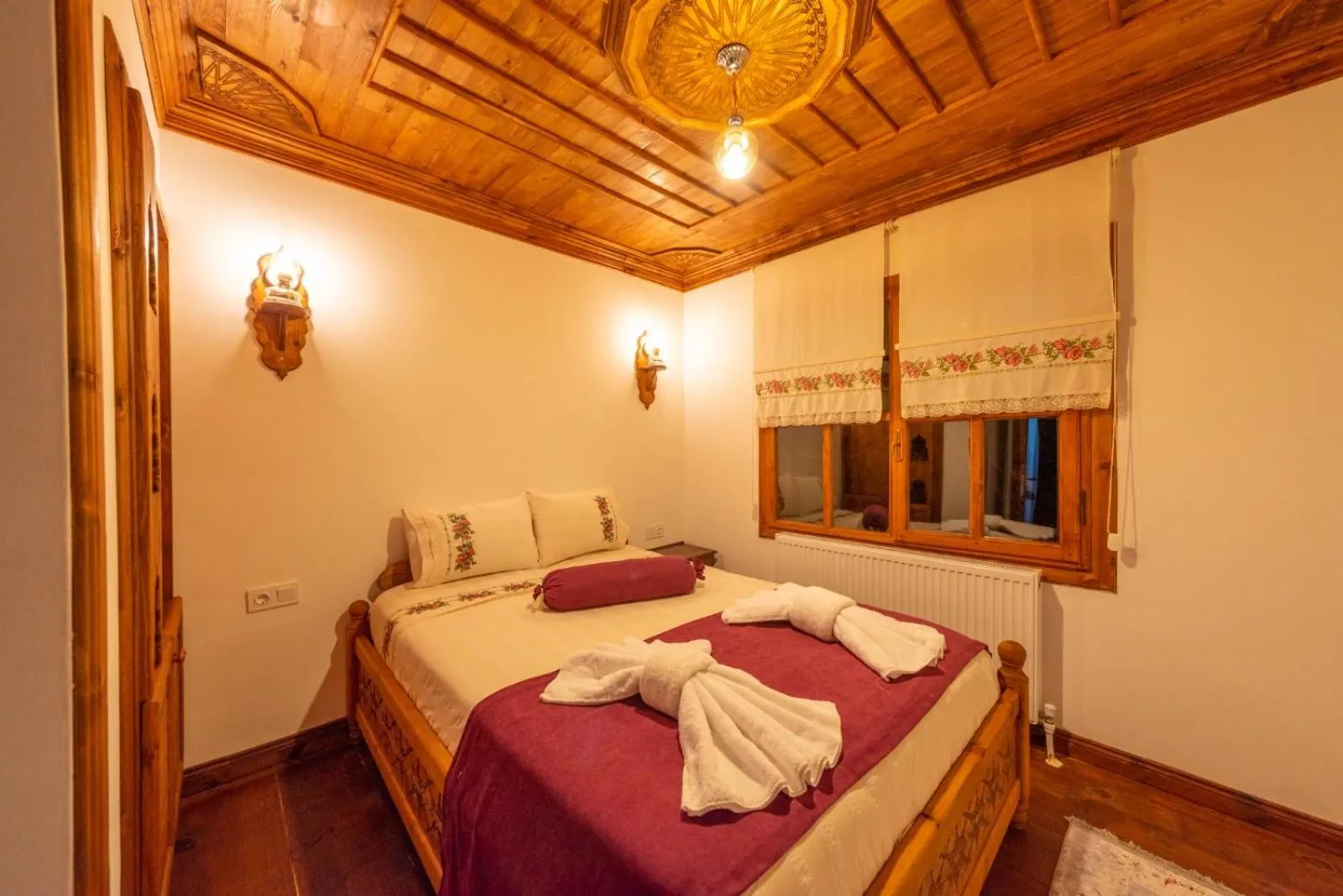 Photo of the whole room, Bed in Manzara Konak Otel