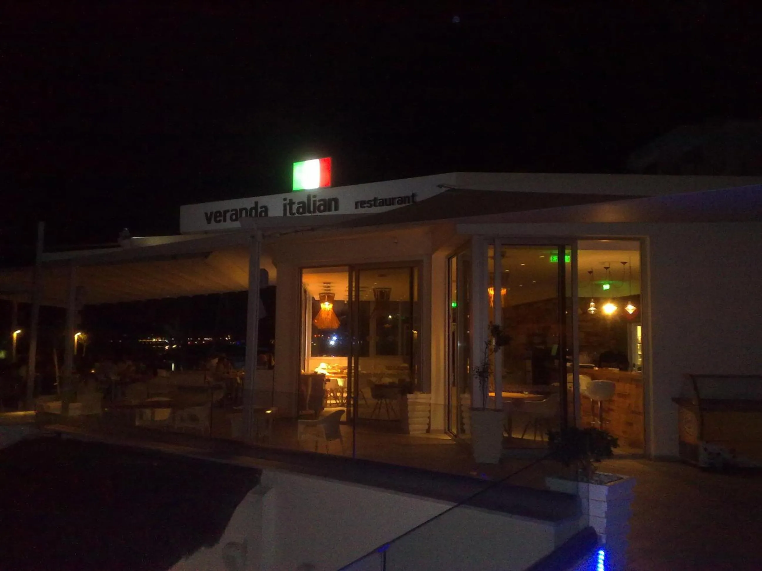 Restaurant/places to eat in Vrissaki Beach Hotel