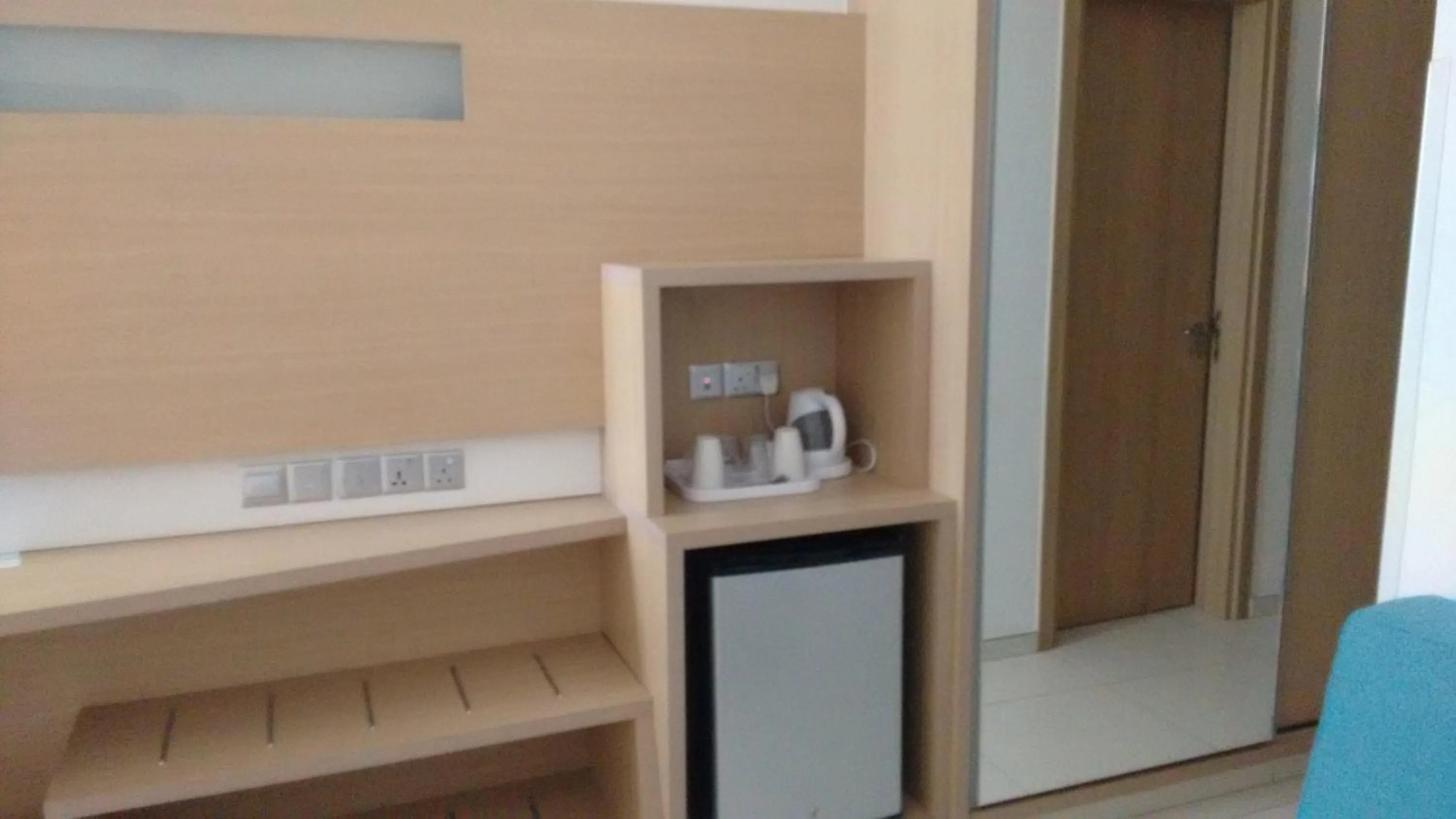 Coffee/tea facilities in Vrissaki Beach Hotel