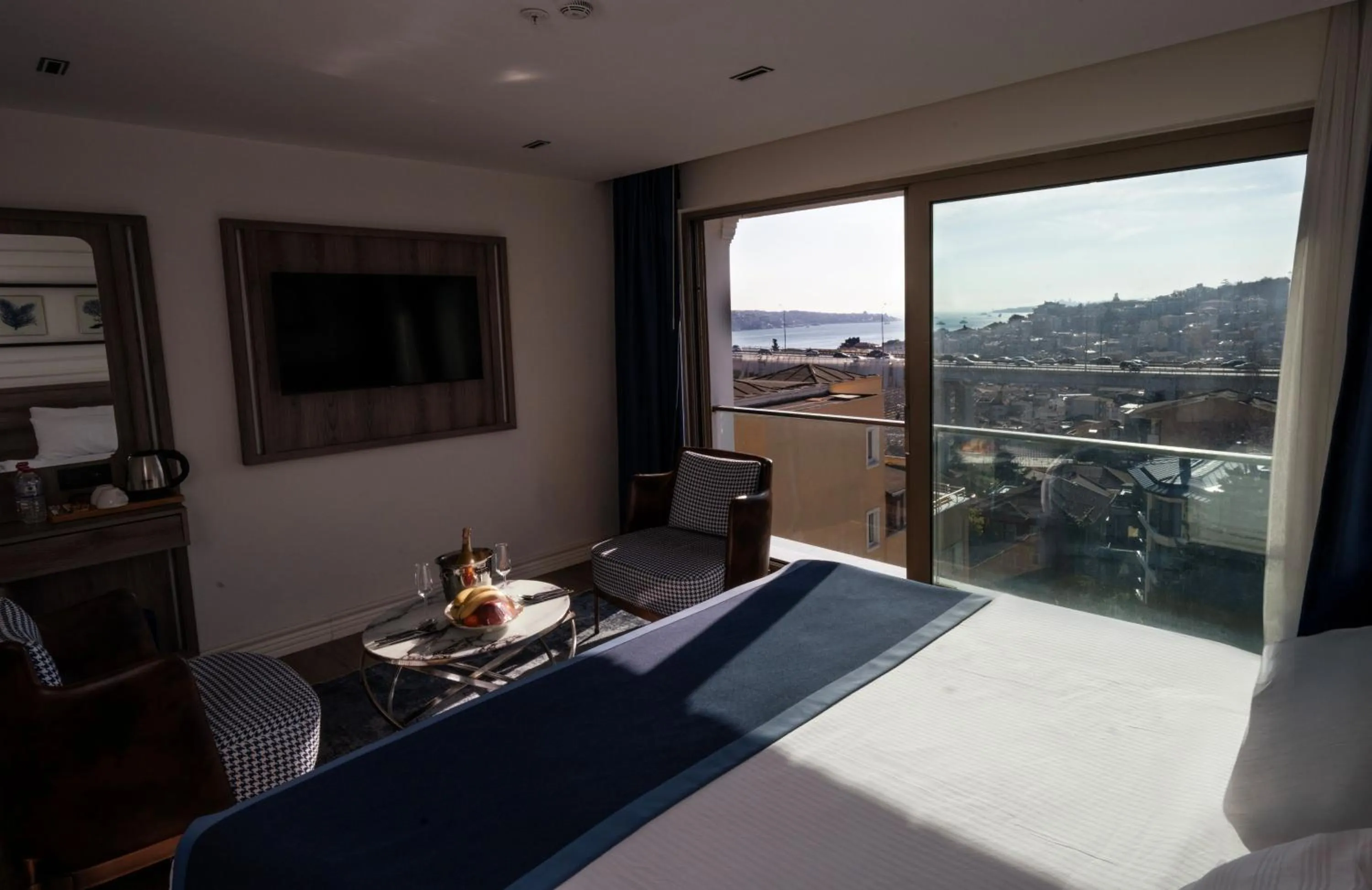 Bed in Mona Bosphorus