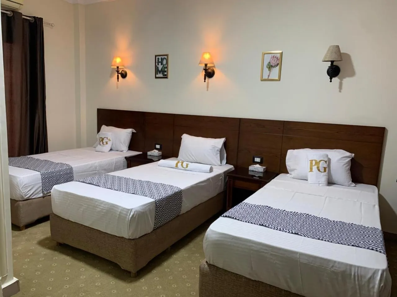 Decorative detail, Bed in Montana Hotel