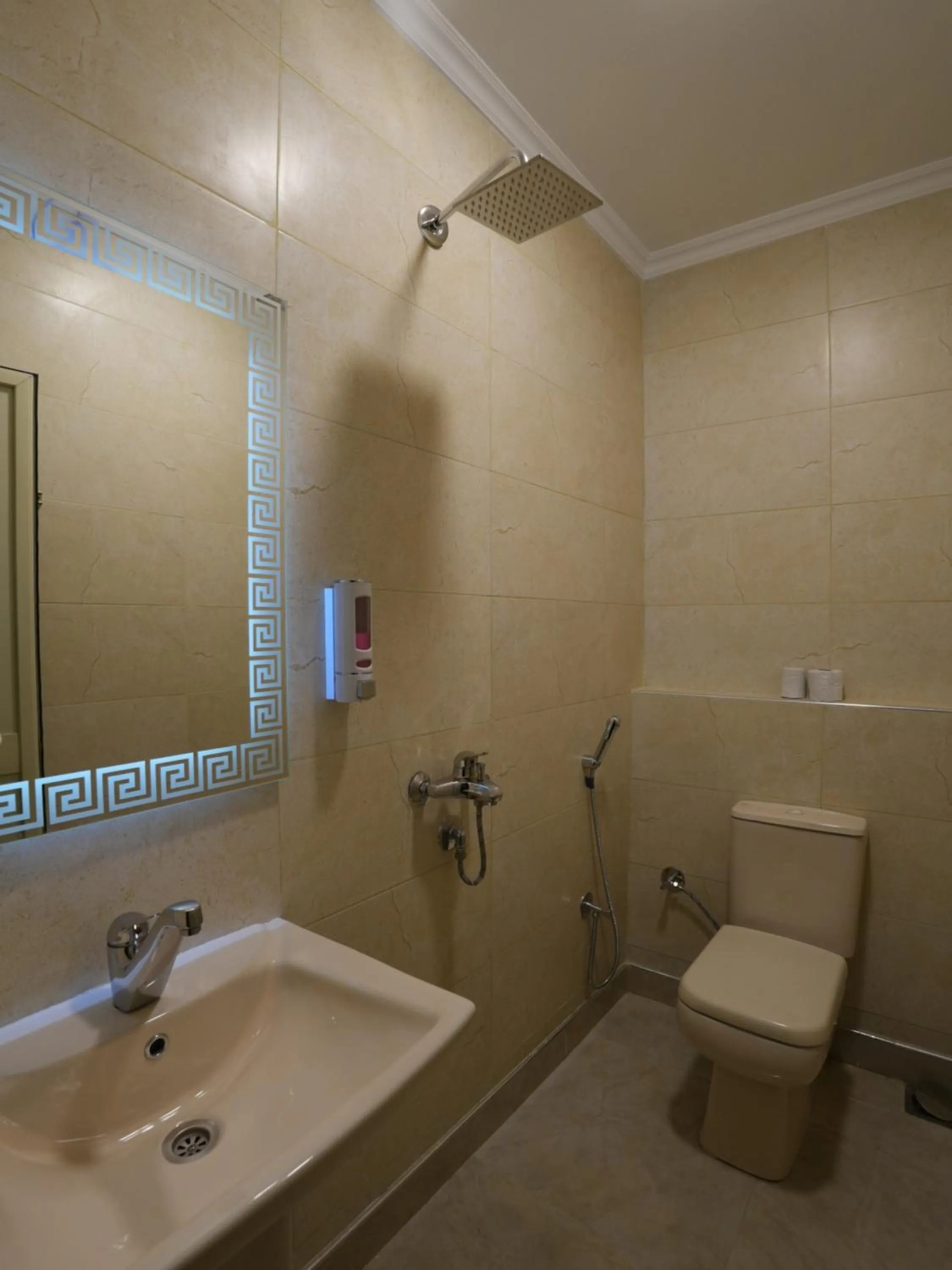 Shower in Montana Hotel