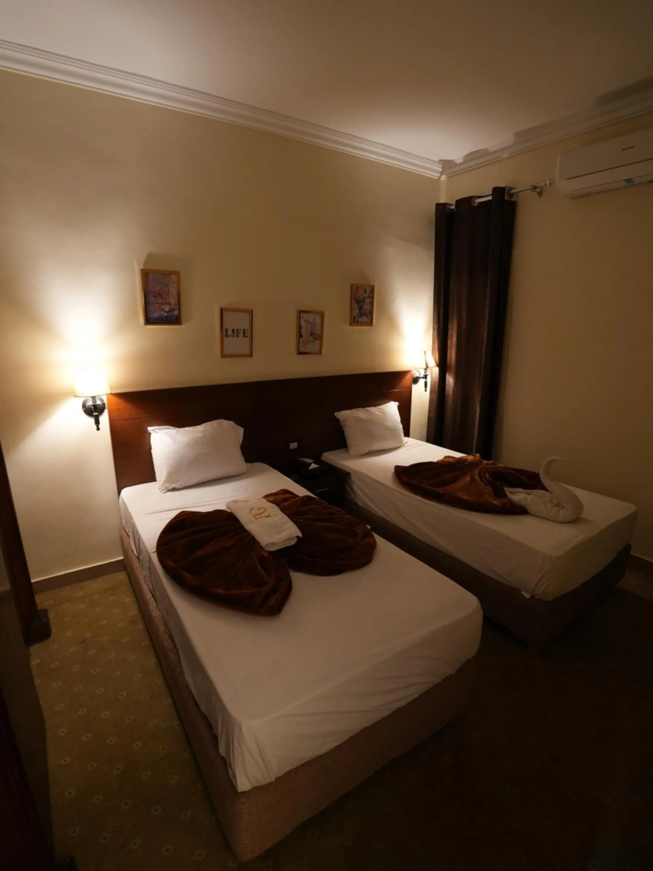 Bed in Montana Hotel