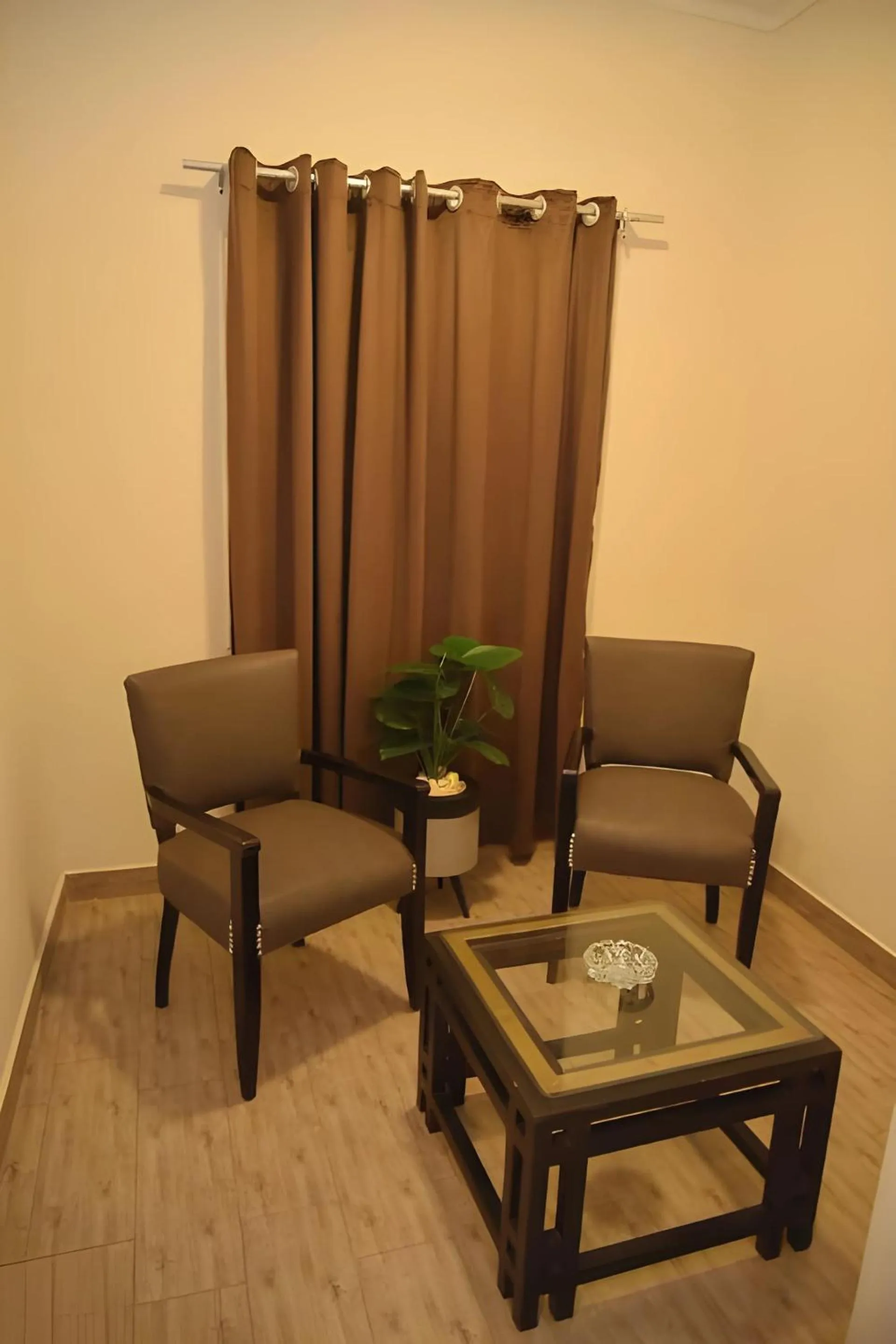 Dining area in Montana Hotel