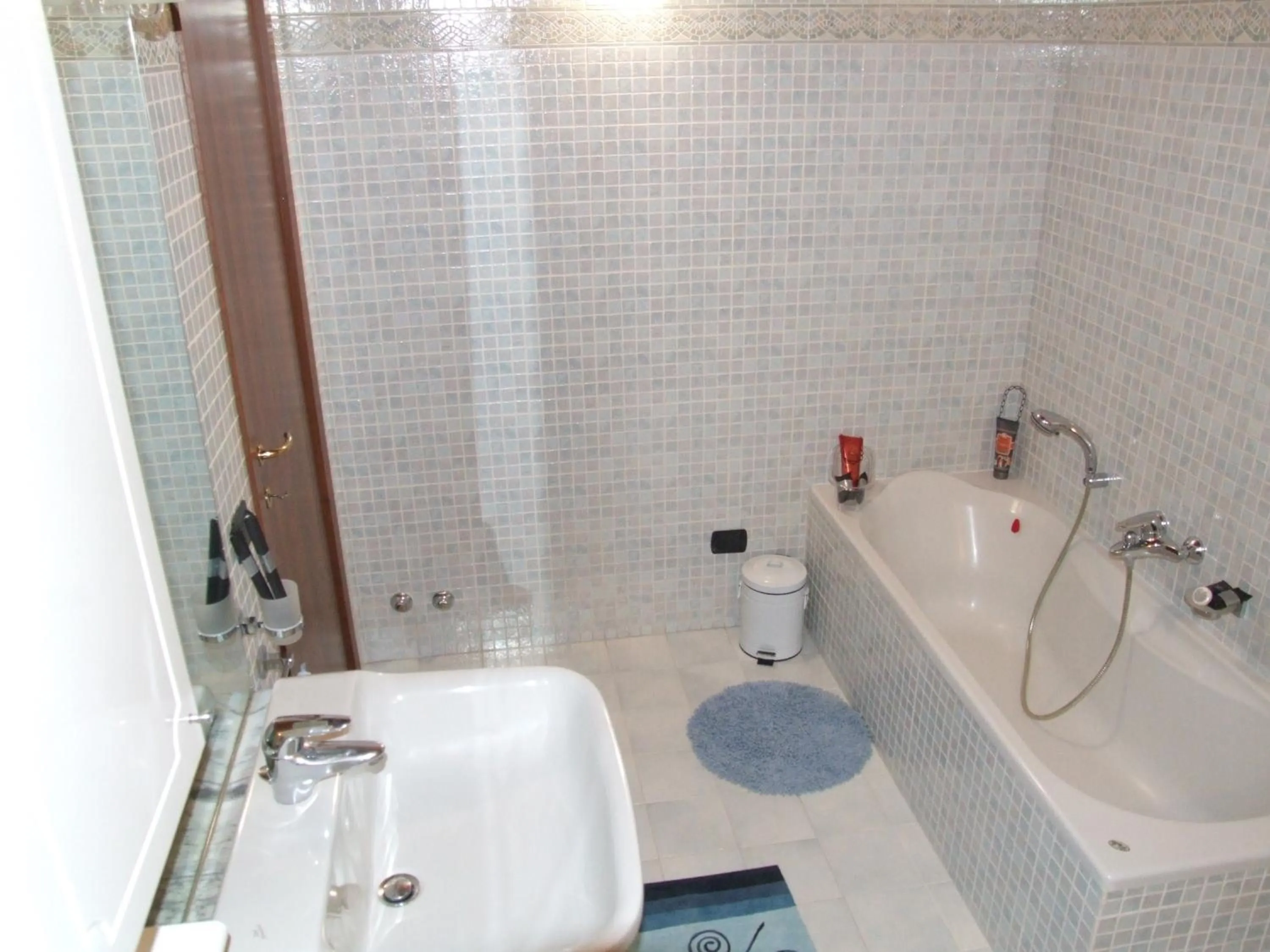 Bathroom in B&B Simona