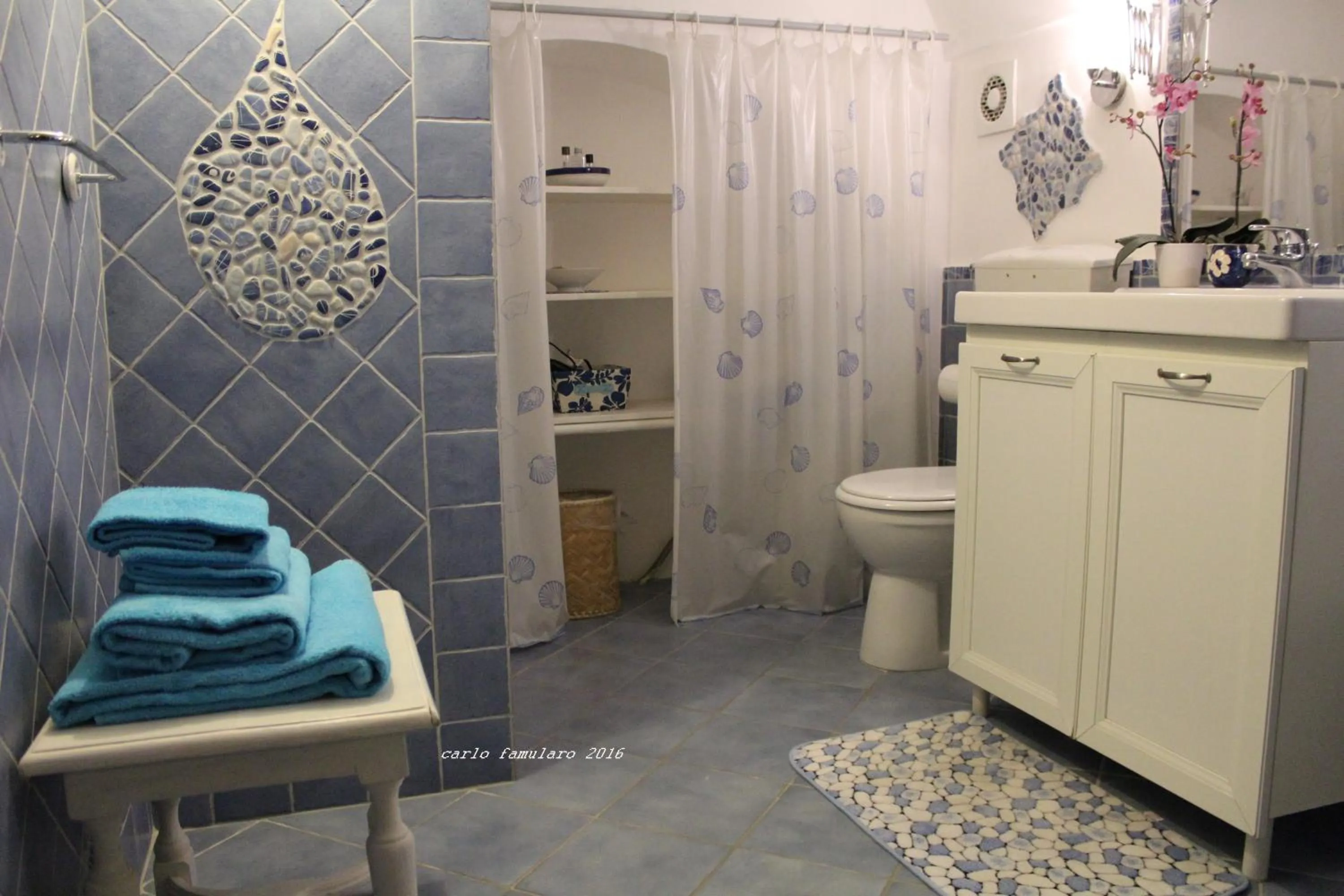 Bathroom in Villa Apollo B&B