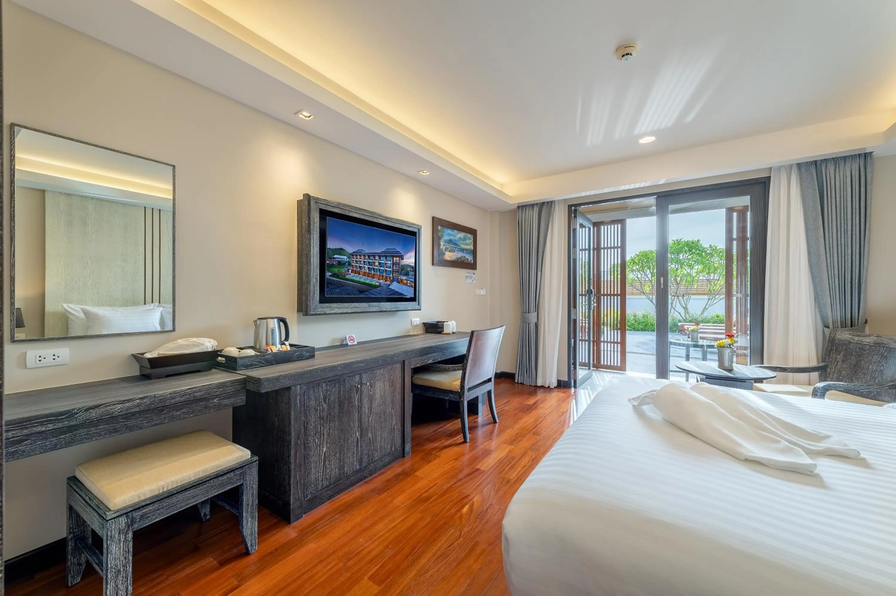 hair dresser, Bed in Treepana Boutique Hotel, Huahin