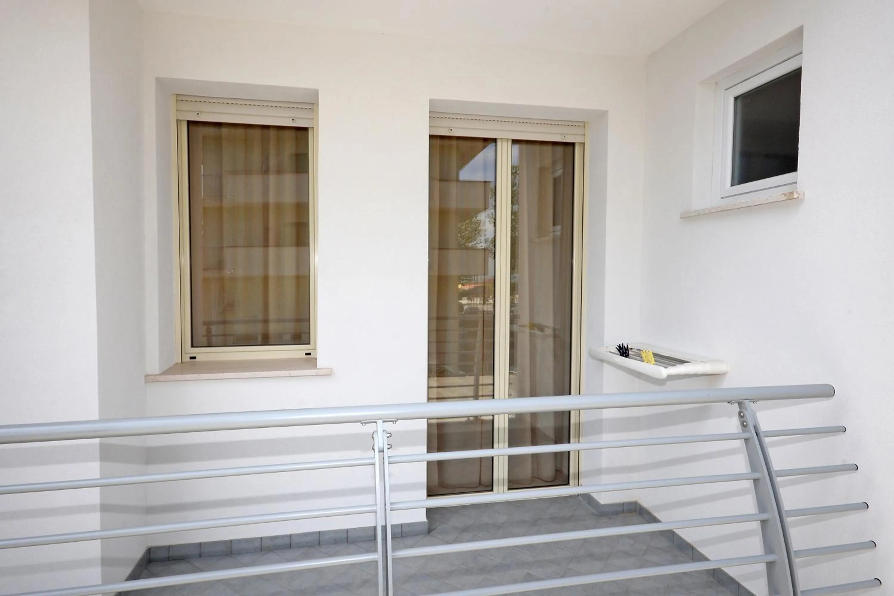 Photo of the whole room in Hotel Concorde