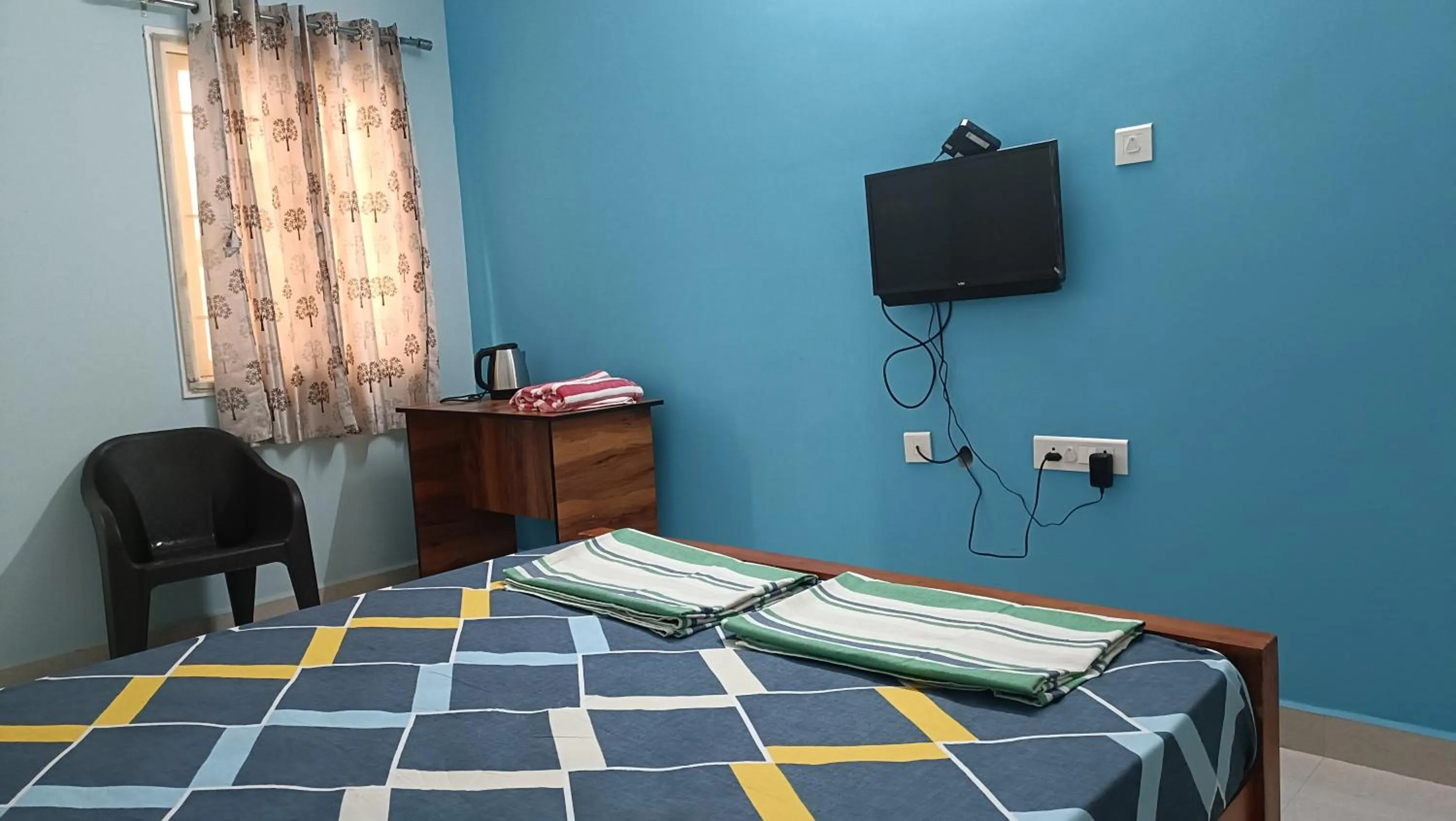 Bedroom, Bed in Shantham Service Apartments, Indumanagar, Coimbatore