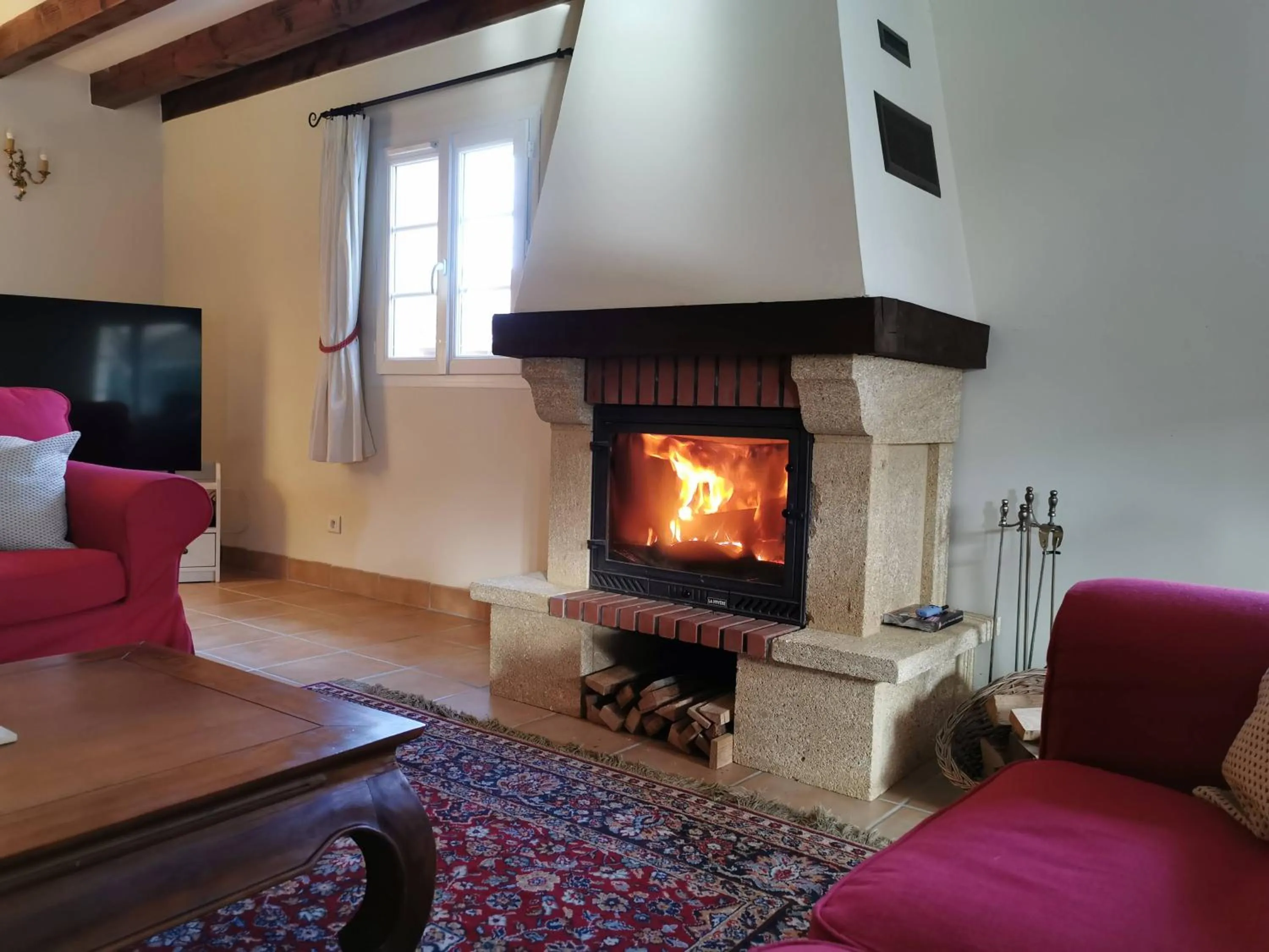 fireplace in L'Ancienne Distillerie