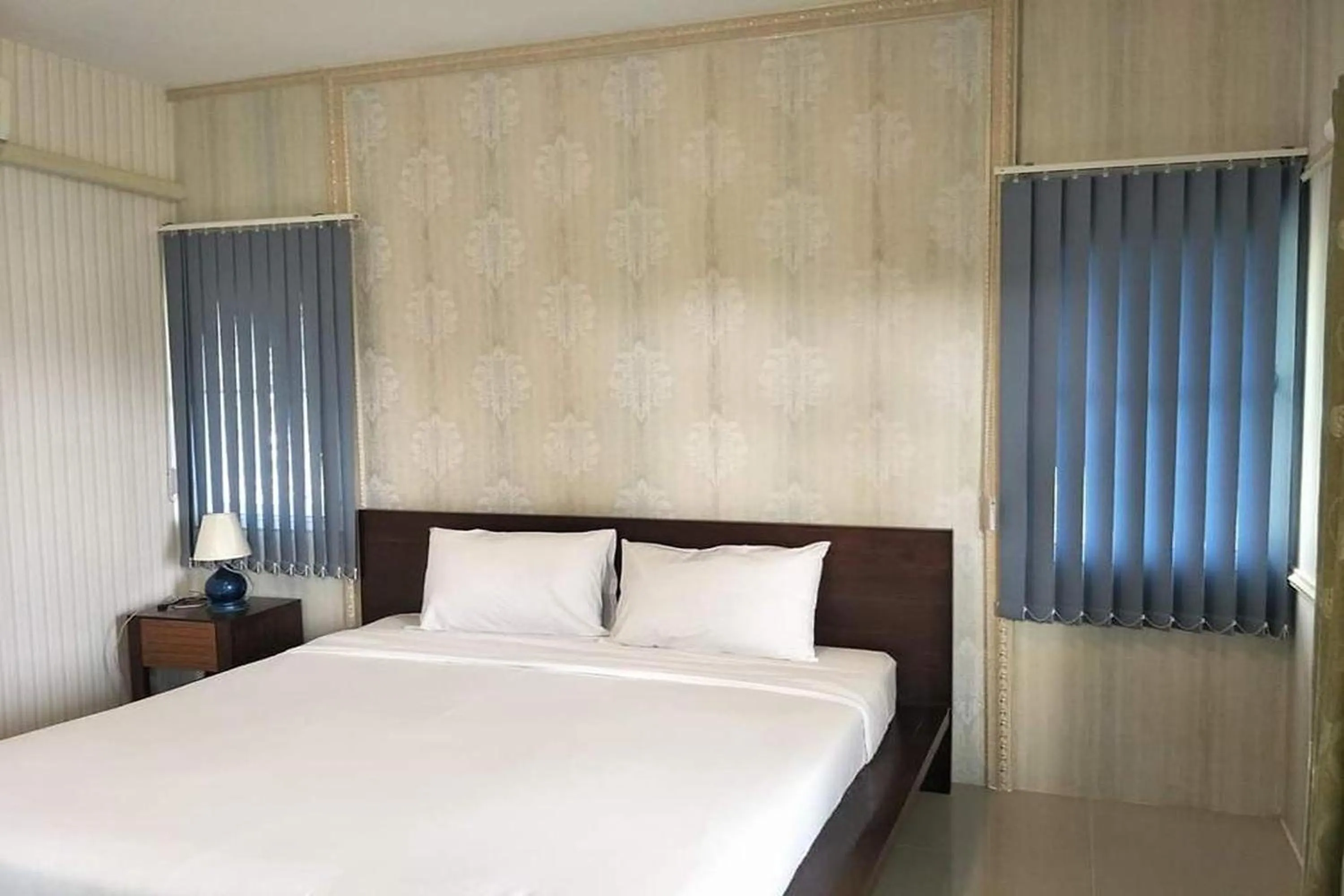 Bed in The Creek Resort