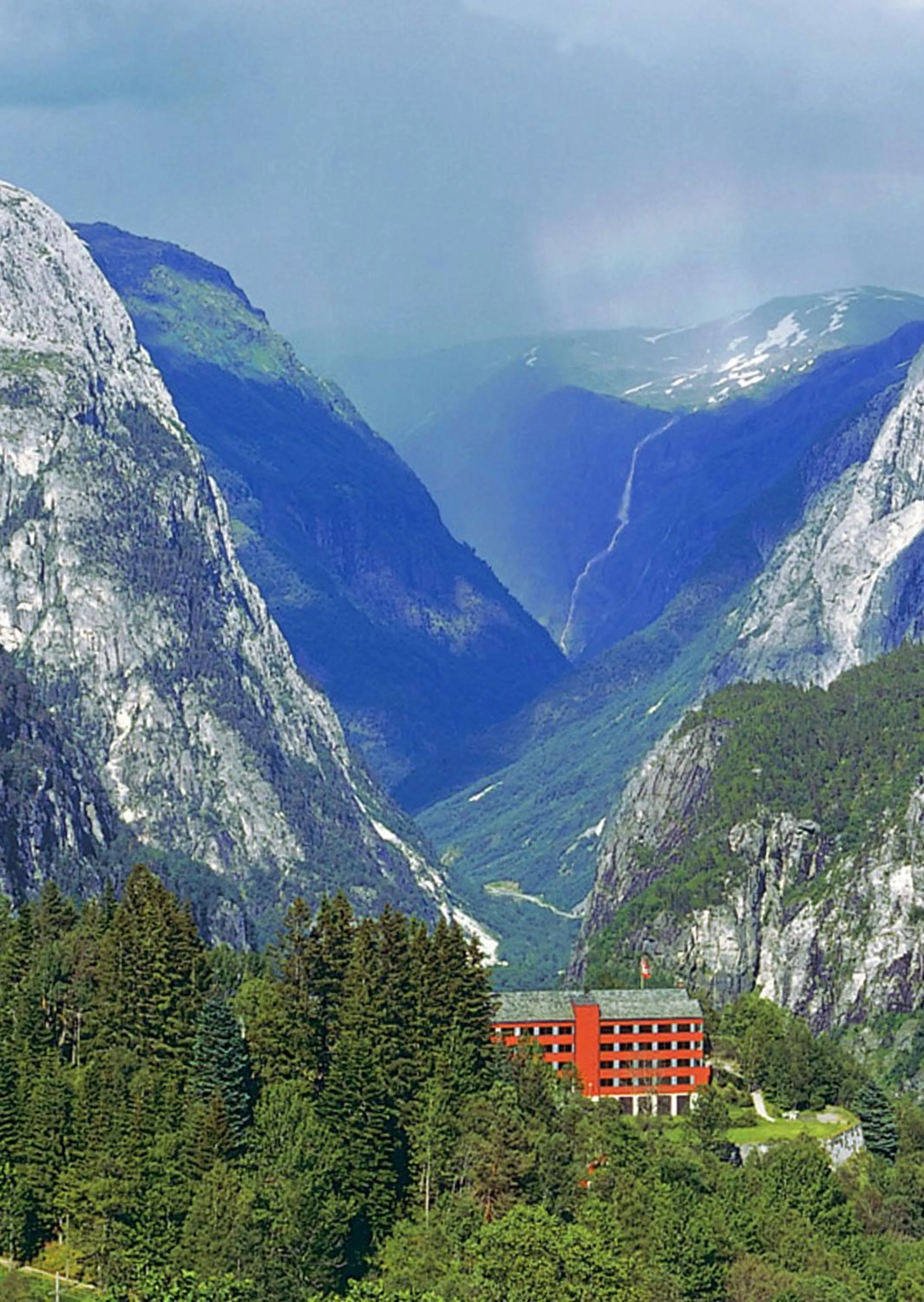 Facade/entrance in Stalheim Hotel