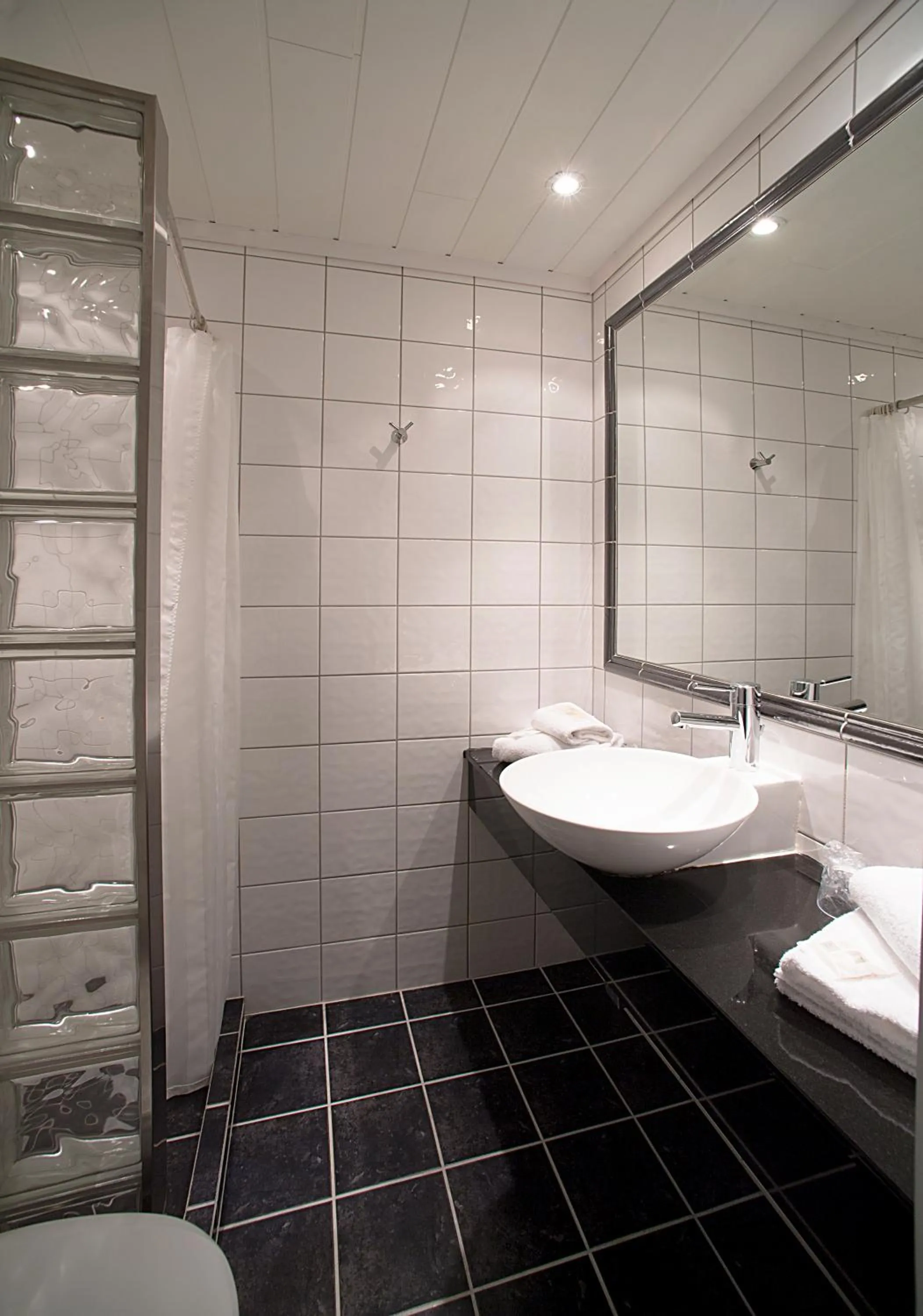 Bathroom in Stalheim Hotel