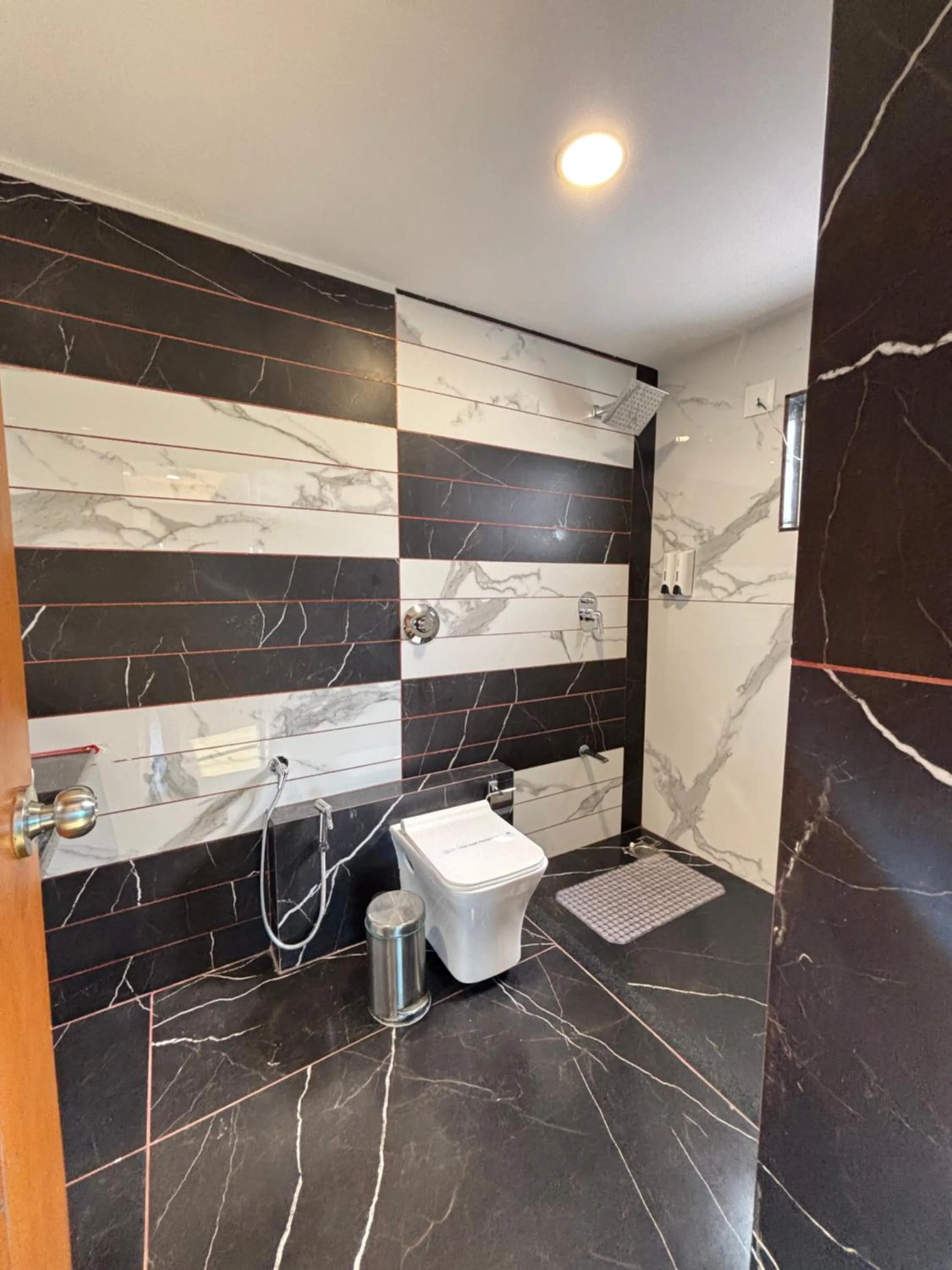 Bathroom in The Scenic Unity